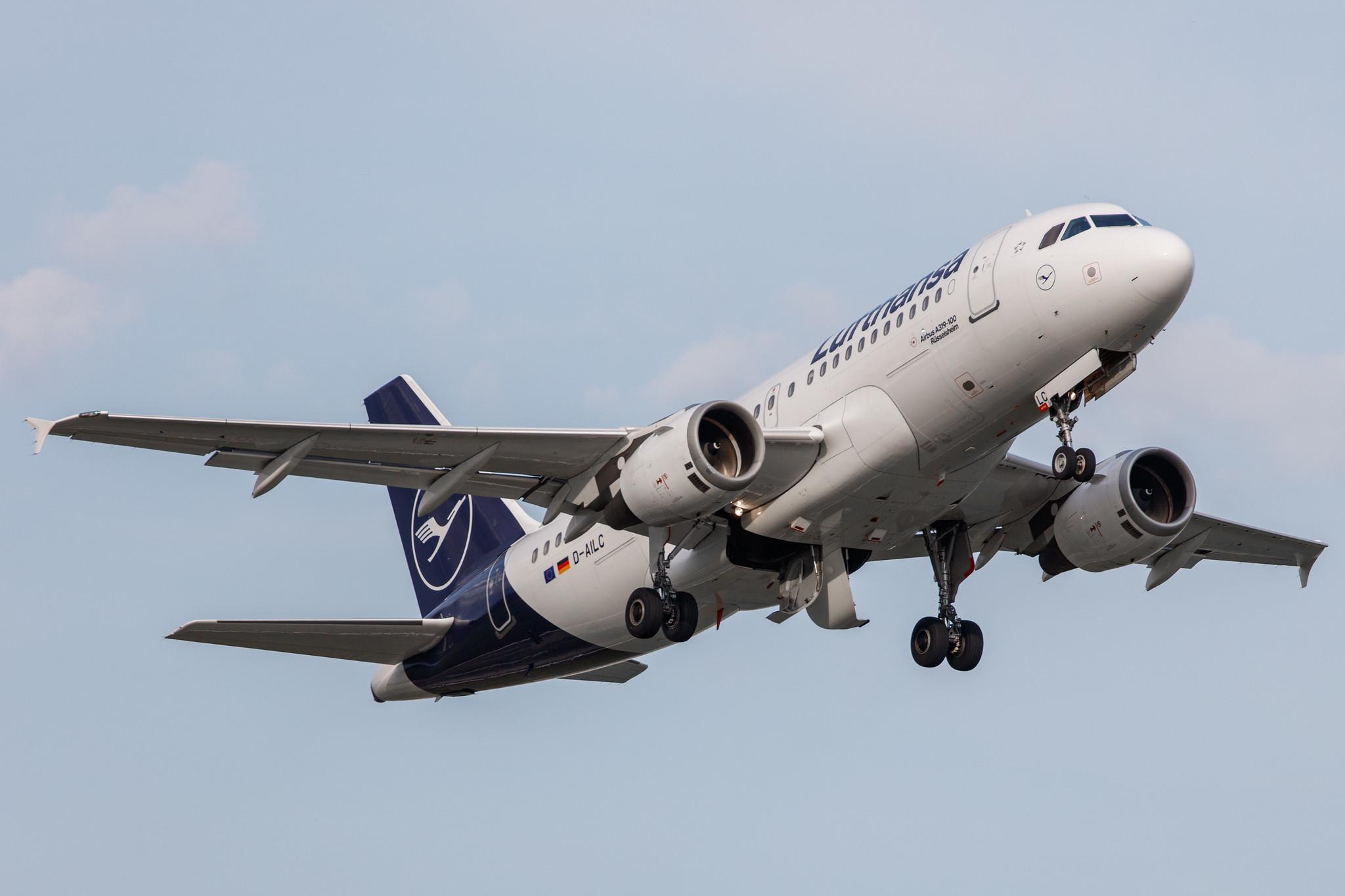 Hamburg Airport: Lufthansa (LH / DLH) |  Airbus A319-114 A319 | D-AILC | MSN 0616