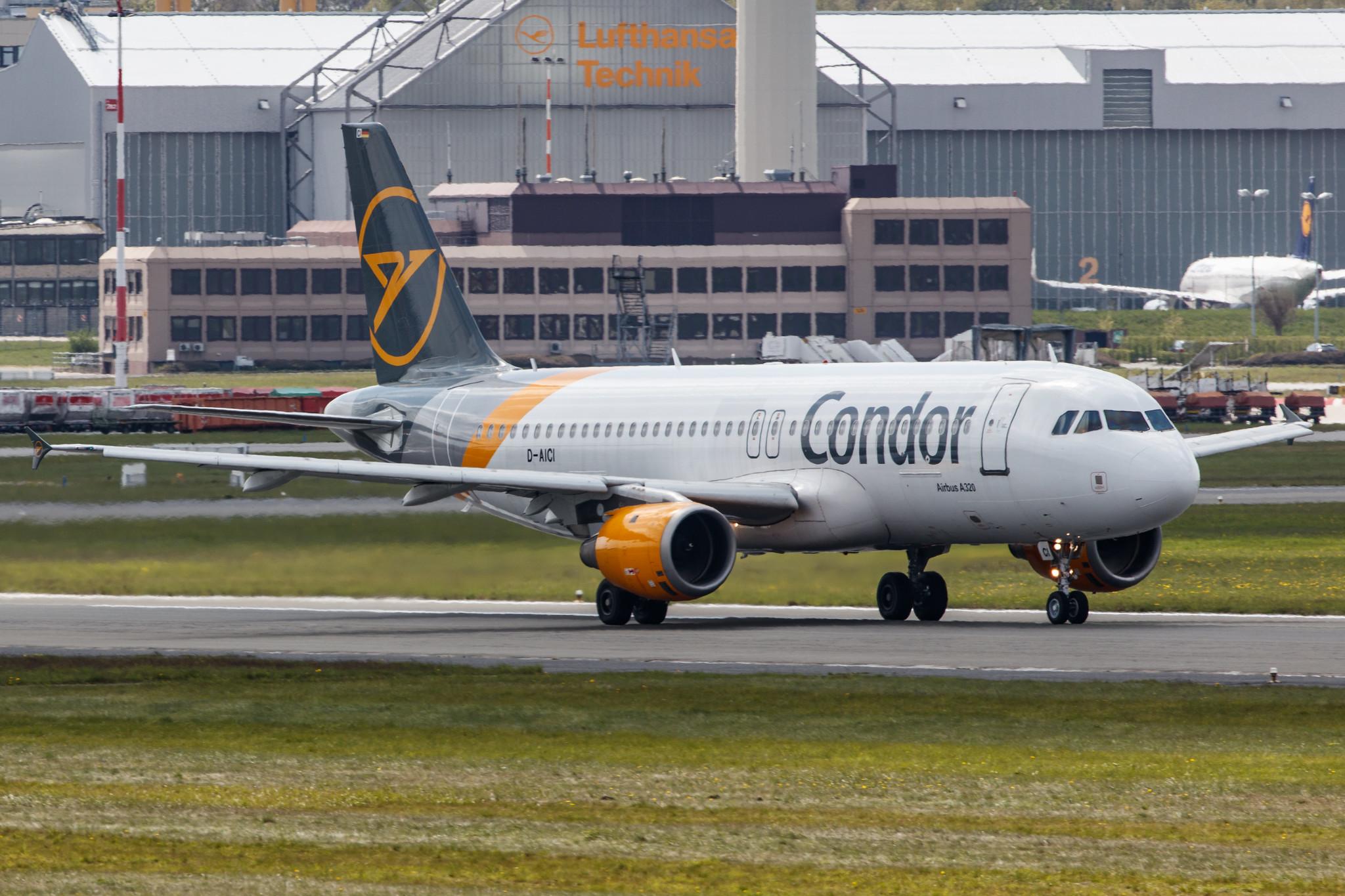 Hamburg Airport: Condor (DE / CFG) |  Airbus A320-212 A320 | D-AICI | MSN 1381