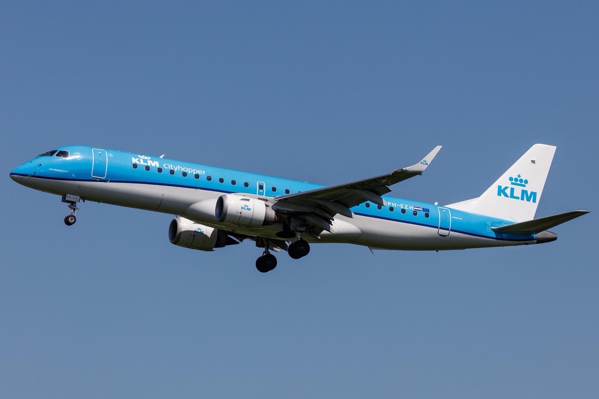 Hamburg Airport: KLM (KL / KLM) | Operator: KLM Cityhopper |  Embraer E190STD E190 | PH-EZH | MSN 19000319