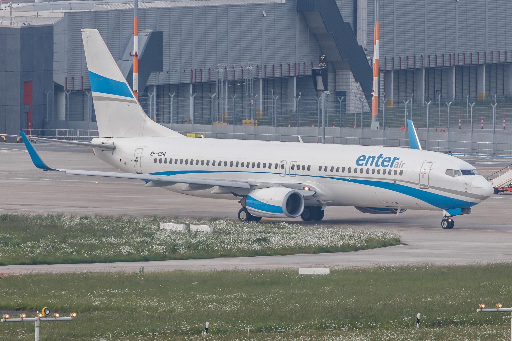 Hamburg Airport: Enter Air (E4 / ENT) |  Boeing 737-81M B738 | SP-ESH | MSN 35287