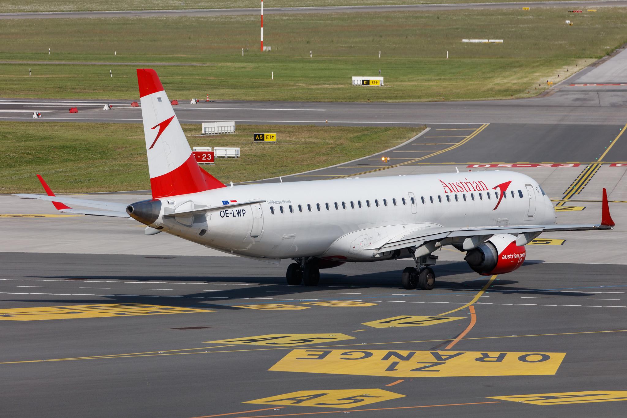 Hamburg Airport: Austrian Airlines (OS / AUA) |  Embraer E195LR E195 | OE-LWP | MSN 19000558