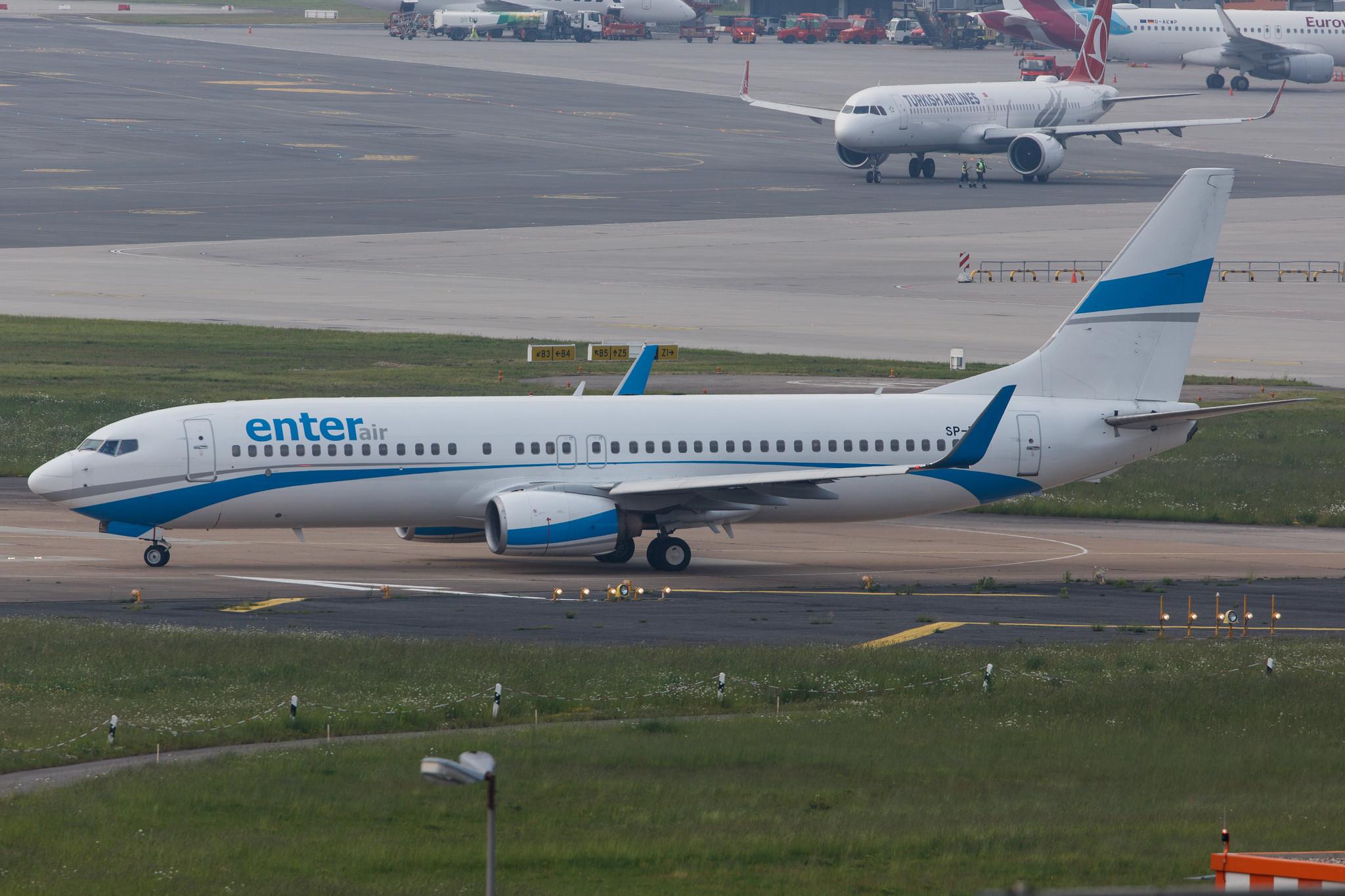 Hamburg Airport: Enter Air (E4 / ENT) |  Boeing 737-81M B738 | SP-ESH | MSN 35287
