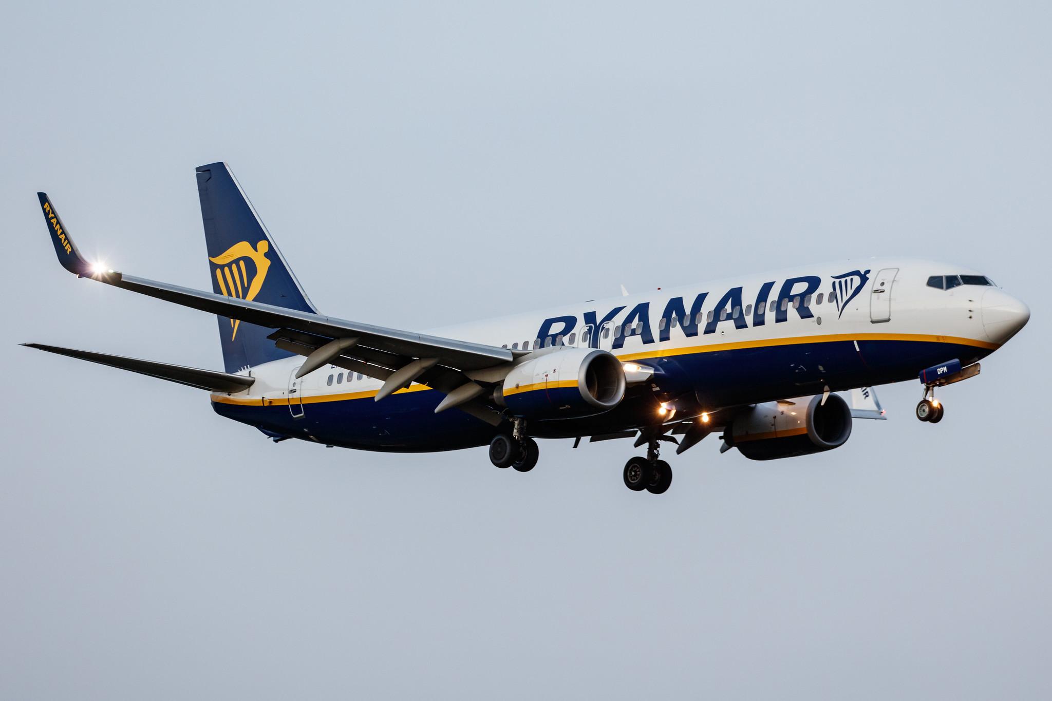 Hamburg Airport: Ryanair (FR / RYR) |  Boeing 737-8AS B738 | EI-DPM | MSN 33640