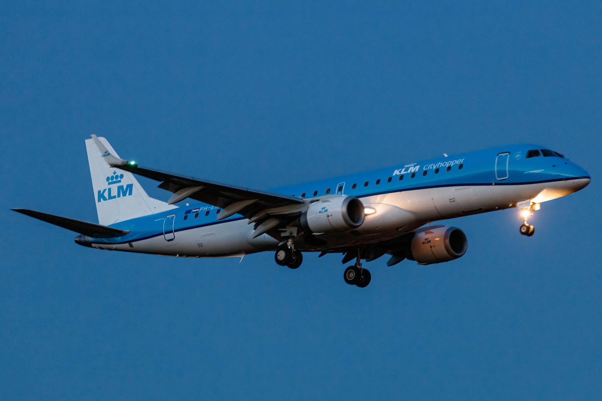 Hamburg Airport: KLM (KL / KLM) | Operator: KLM Cityhopper |  Embraer E190STD E190 | PH-EXA | MSN 19000655