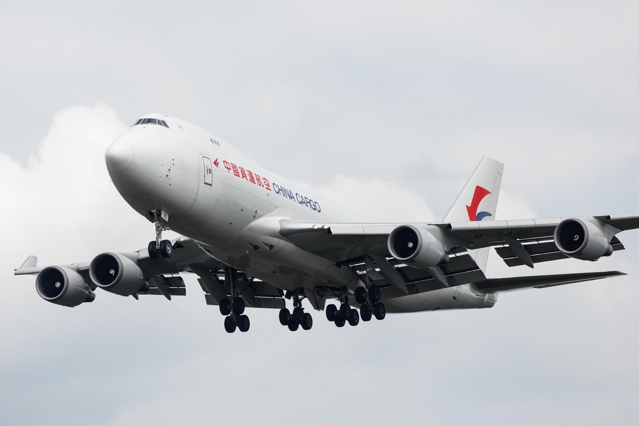 Frankfurt Airport: China Cargo Airlines (CK / CKK) |  Boeing 747-40BF(ER) B744 | B-2425 | MSN 35207