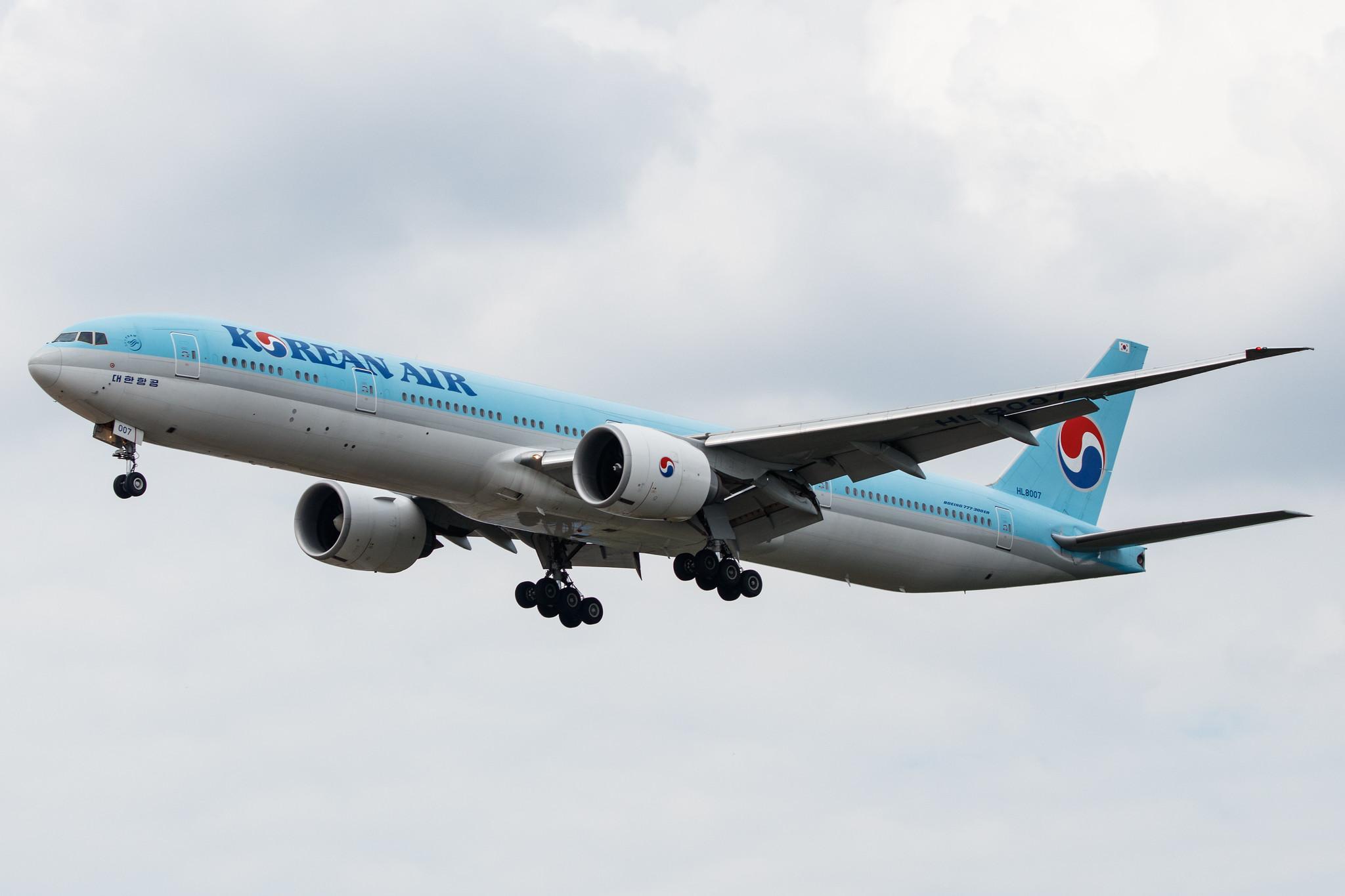 Frankfurt Airport: Korean Air (KE / KAL) |  Boeing 777-3B5(ER) B77W | HL8007 | MSN 43815