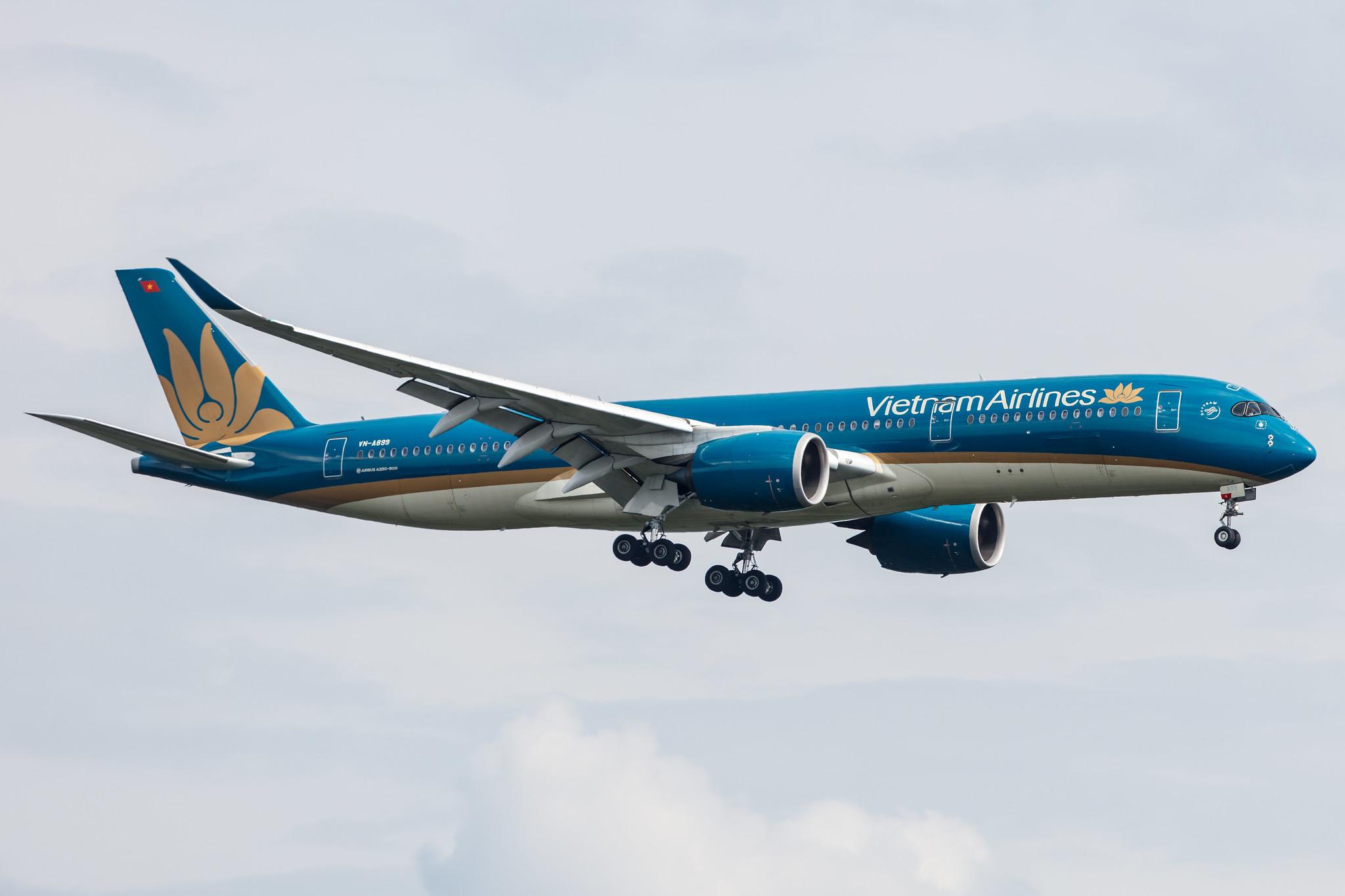Frankfurt Airport: Vietnam Airlines (VN / HVN) |  Airbus A350-941 A359 | VN-A899 | MSN 297