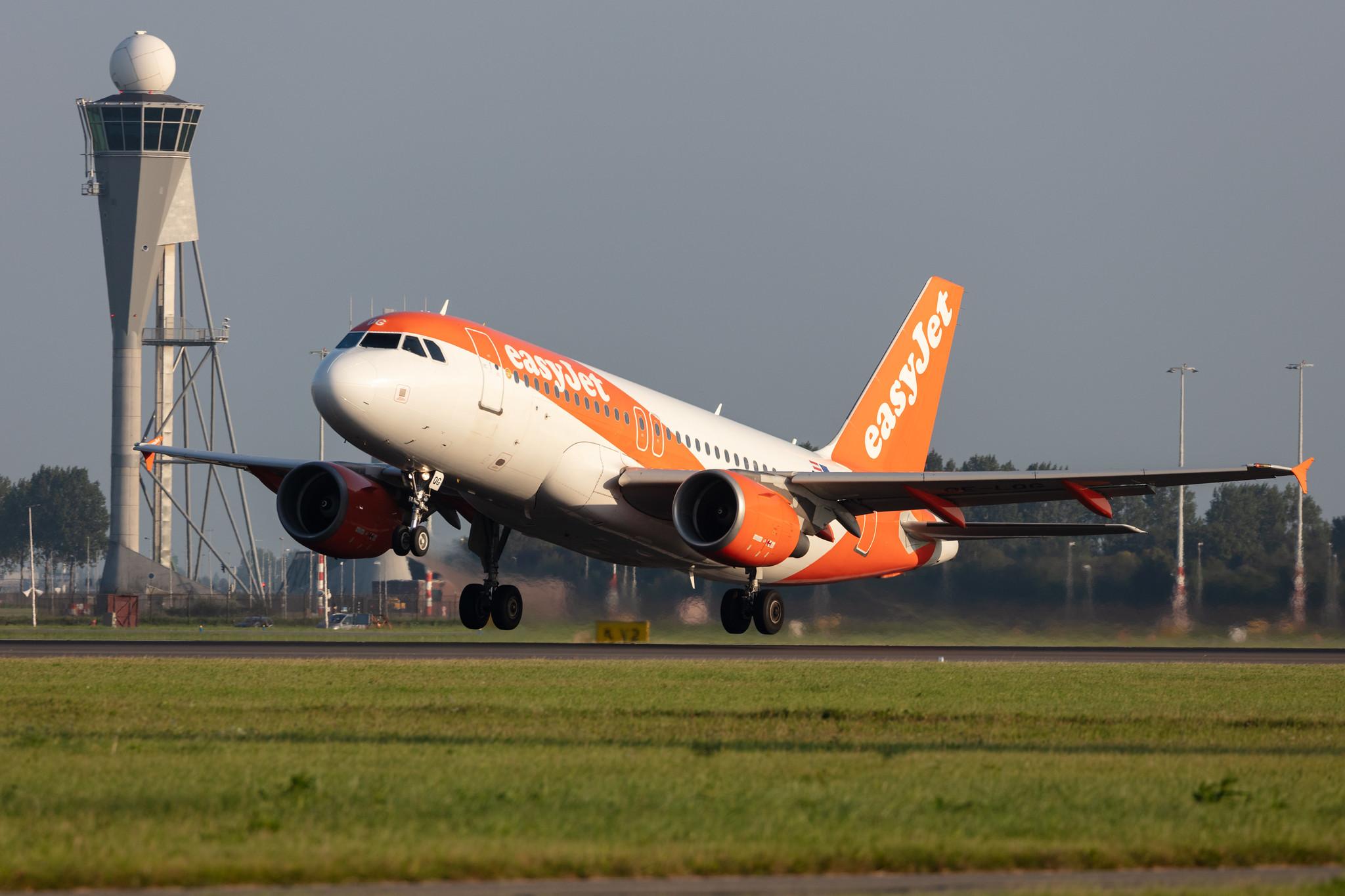 Amsterdam Schiphol: easyJet (U2 / EZY) | Operator: easyJet Europe |  Airbus A319-111 A319 | OE-LQG | MSN 4076