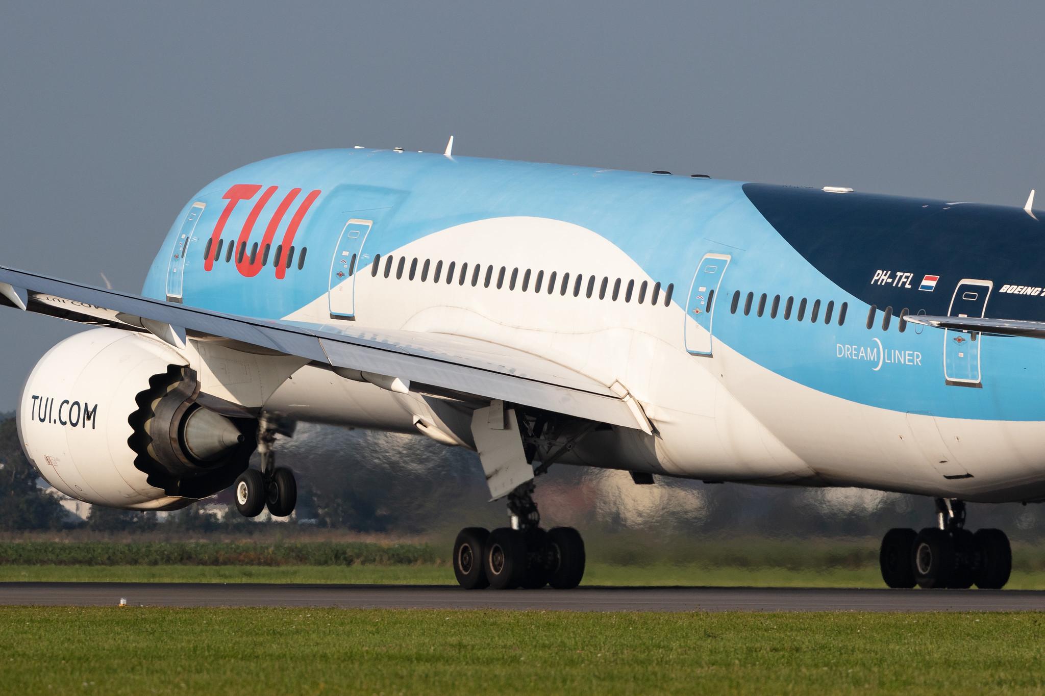 Amsterdam Schiphol: TUI (X3 / TUI) | Operator: TUI fly Netherlands |  Boeing 787-8 Dreamliner B788 | PH-TFL | MSN 37228
