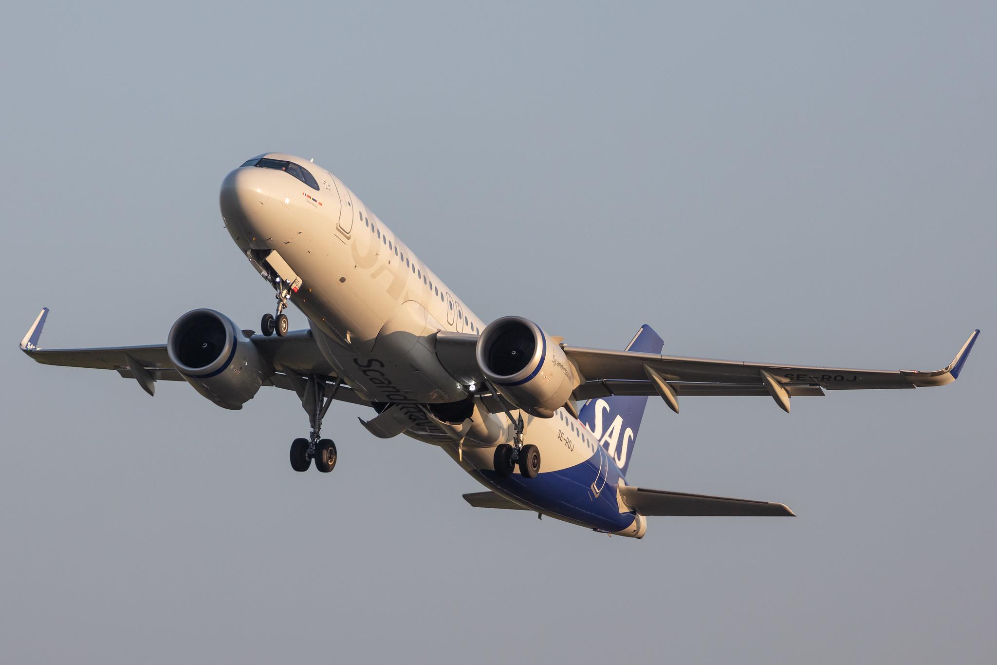 Amsterdam Schiphol: SAS (SK / SAS) |  Airbus A320-251N A20N | SE-ROJ | MSN 9312