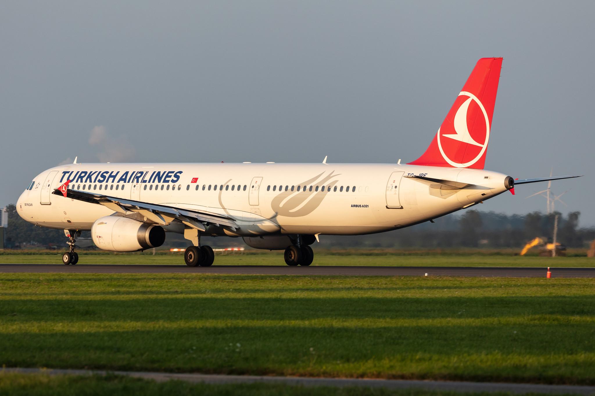 Amsterdam Schiphol: Turkish Airlines (TK / THY) |  Airbus A321-231 A321 | TC-JRE | MSN 3126