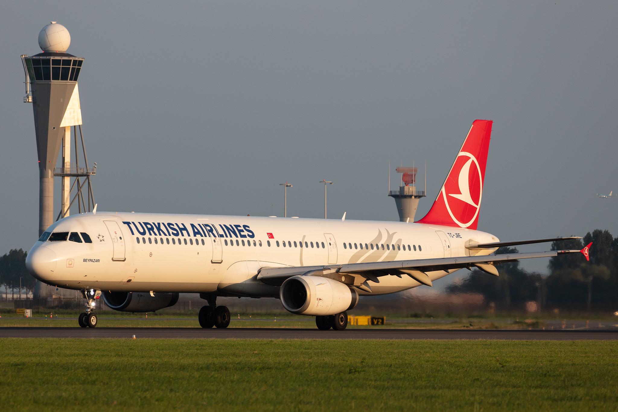 Amsterdam Schiphol: Turkish Airlines (TK / THY) |  Airbus A321-231 A321 | TC-JRE | MSN 3126
