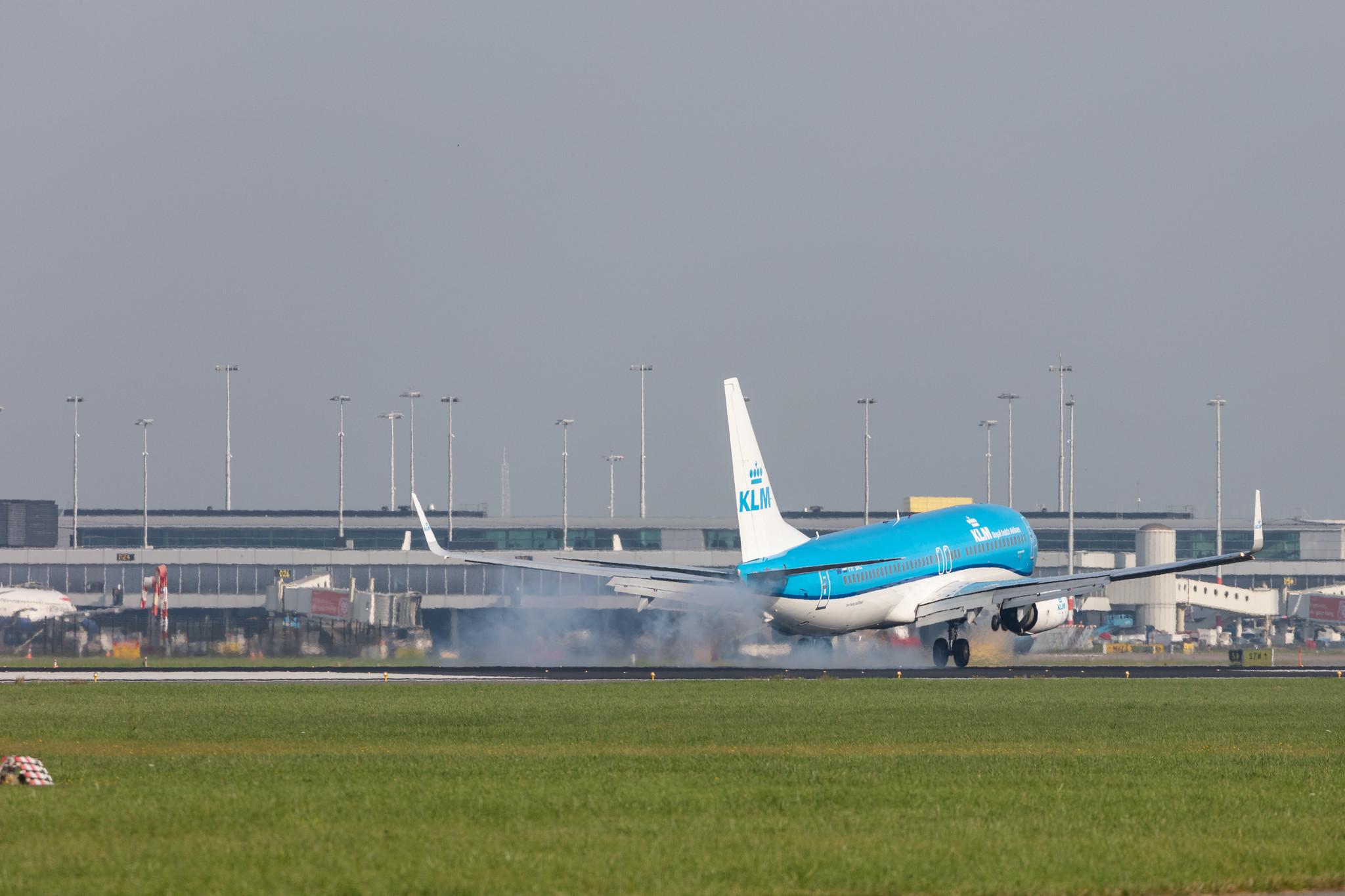 Amsterdam Schiphol: KLM (KL / KLM) |  Boeing 737-8K2 B738 | PH-BXL | MSN 30359