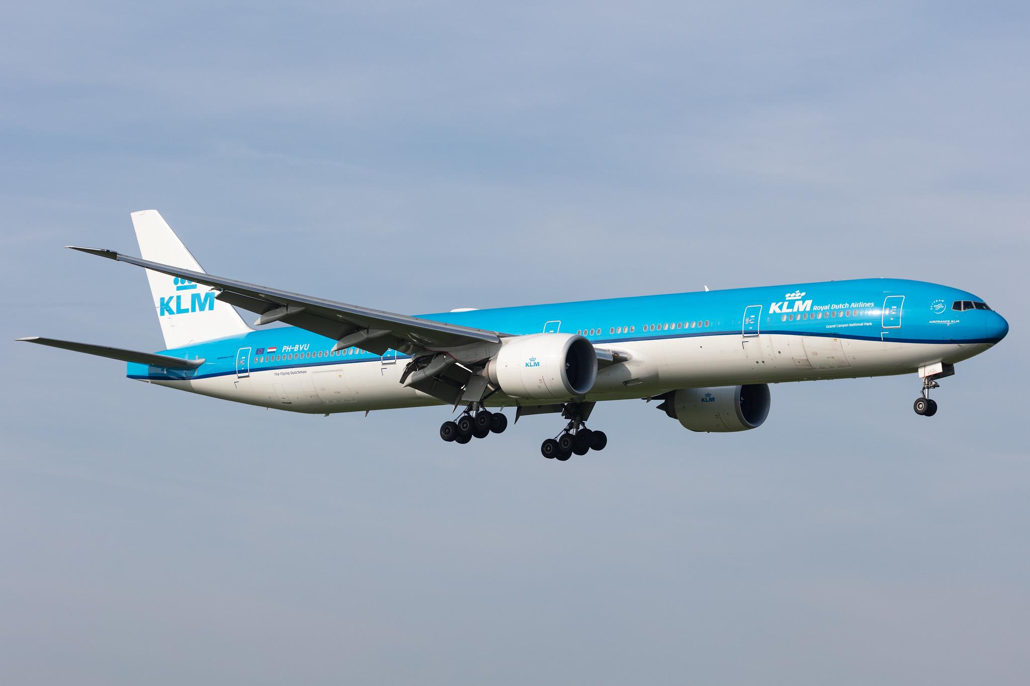 Amsterdam Schiphol: KLM (KL / KLM) |  Boeing 777-306(ER) B77W | PH-BVU | MSN 61702