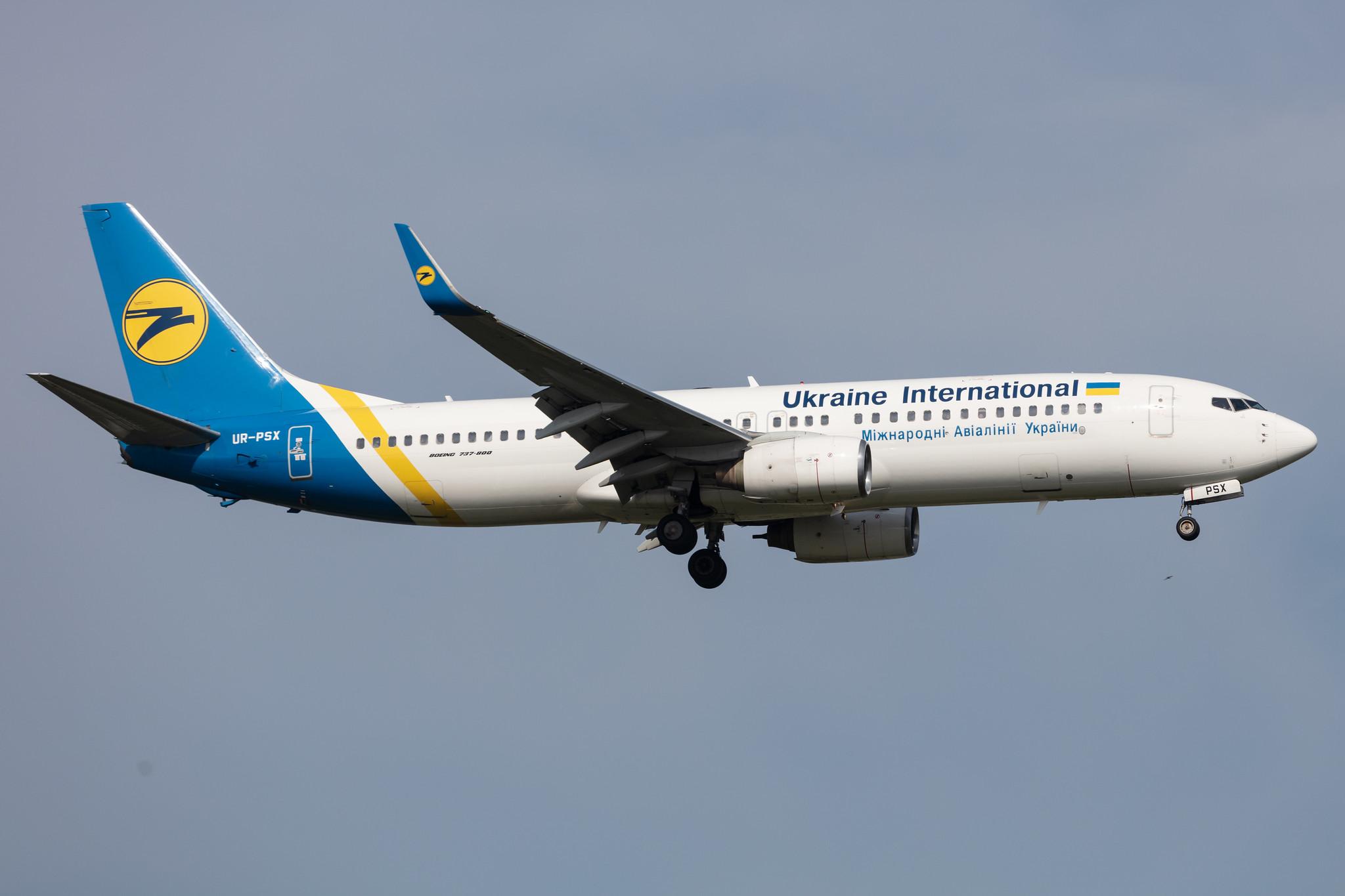 Amsterdam Schiphol: Ukraine International Airlines (PS / AUI) |  Boeing 737-8EH B738 | UR-PSX | MSN 34280