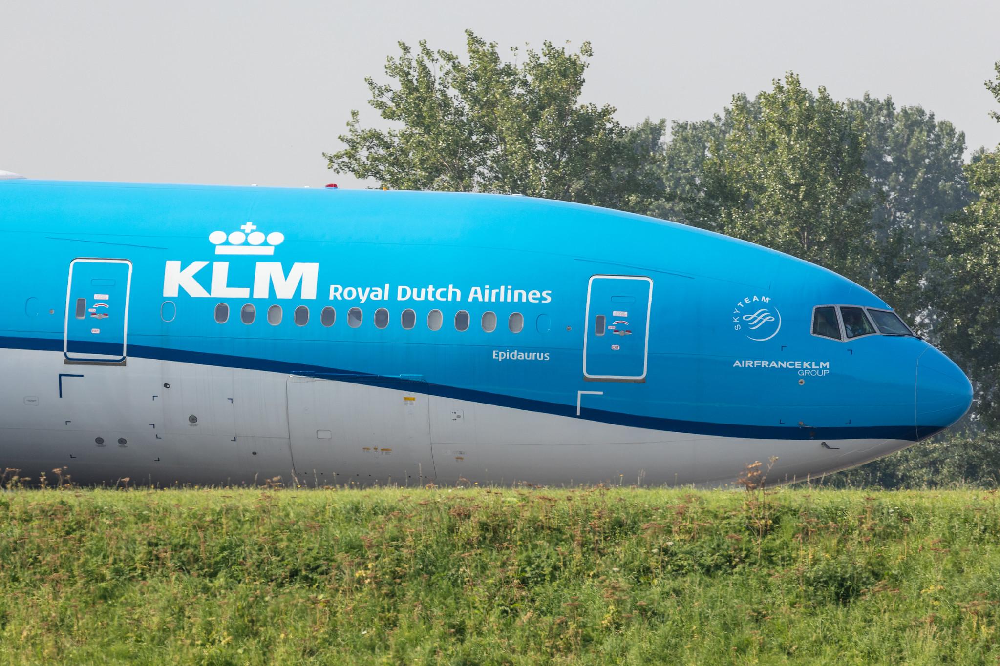 Amsterdam Schiphol: KLM (KL / KLM) |  Boeing 777-206(ER) B772 | PH-BQE | MSN 28691
