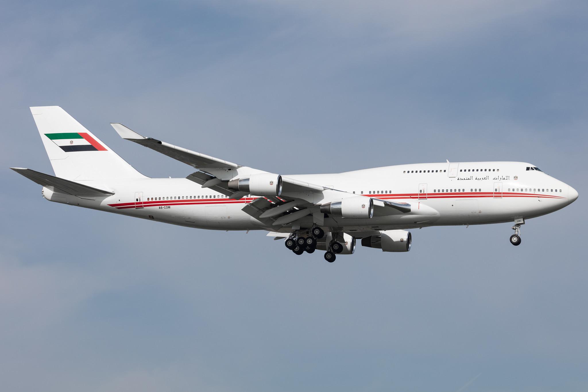 Amsterdam Schiphol: Dubai Air Wing (/ DUB) |  Boeing 747-433 B744 | A6-COM | MSN 25074