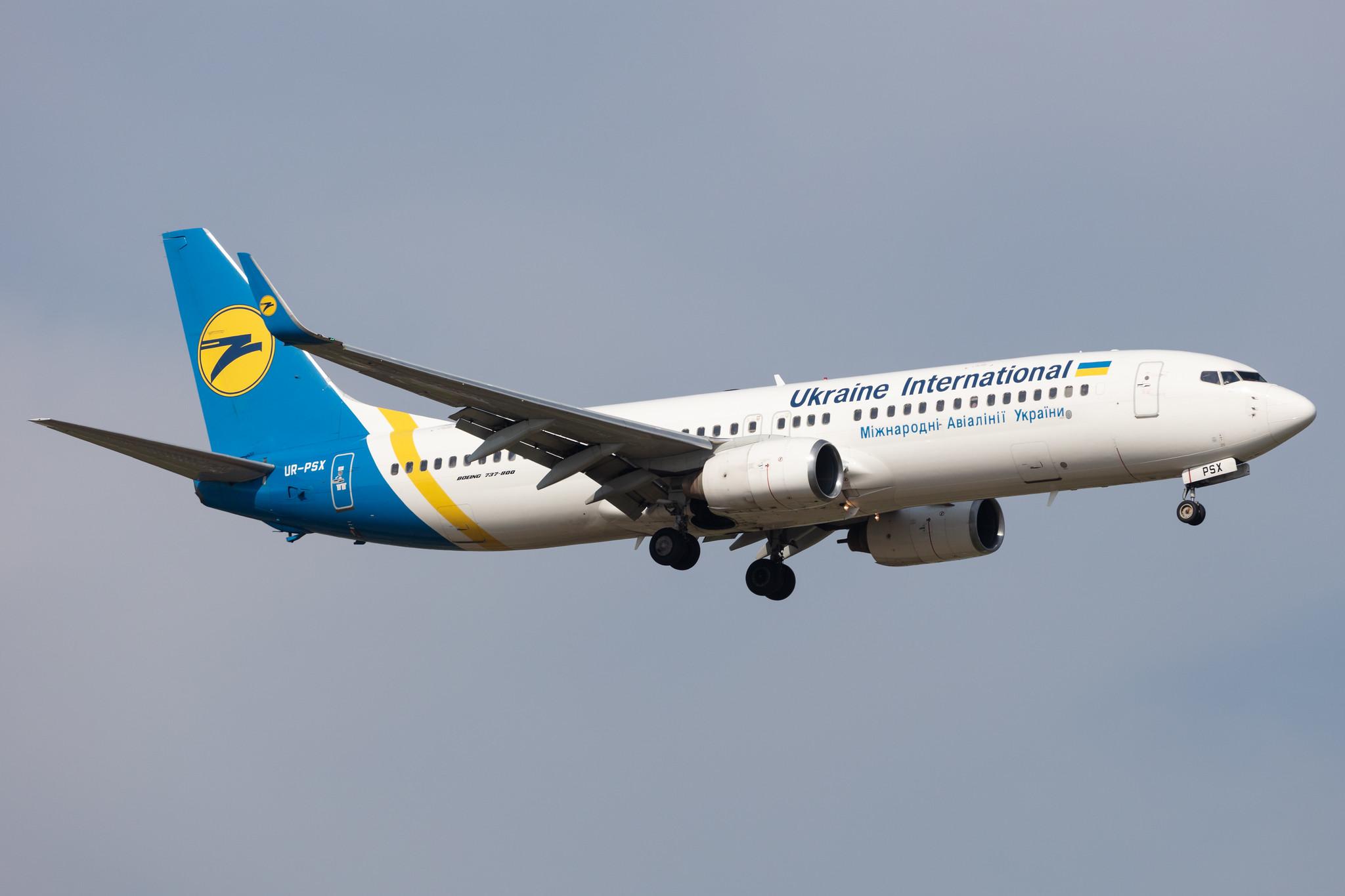 Amsterdam Schiphol: Ukraine International Airlines (PS / AUI) |  Boeing 737-8EH B738 | UR-PSX | MSN 34280