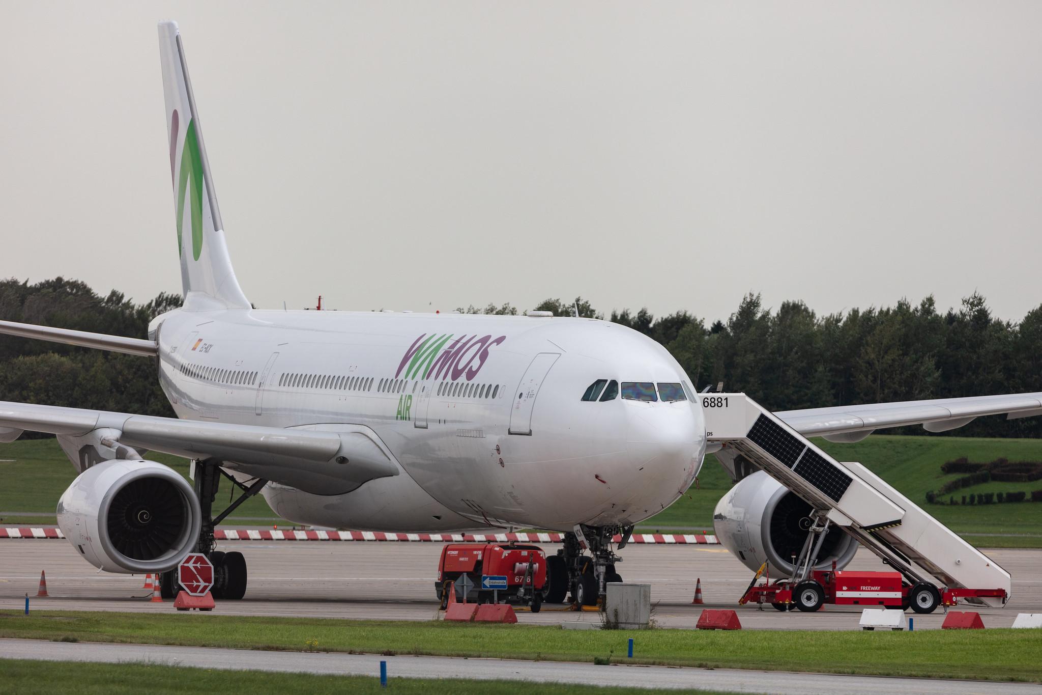Hamburg Airport: Wamos Air (EB / PLM) |  Airbus A330-243 A332 | EC-NCK | MSN 0840