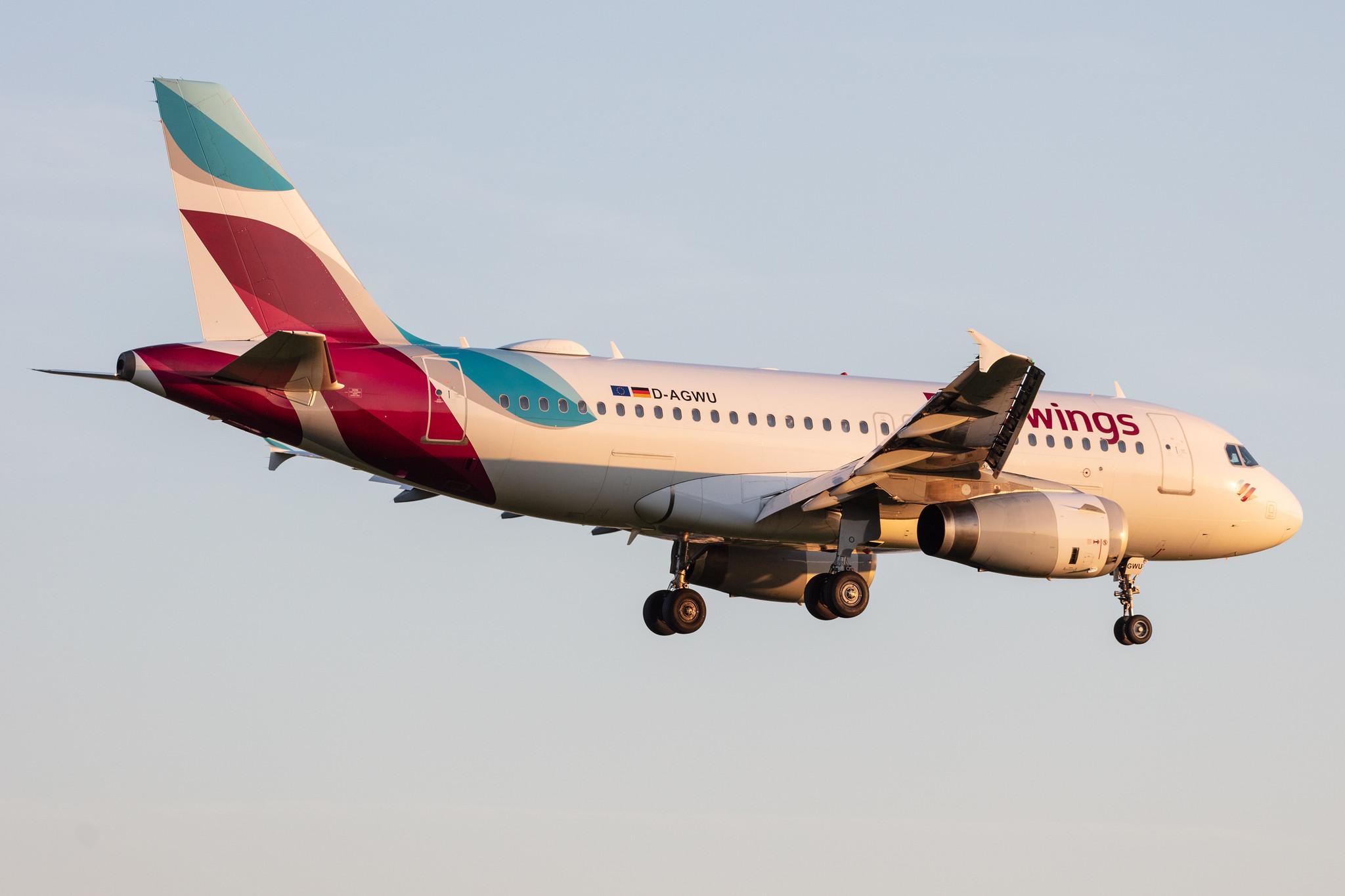 Hamburg Airport: Eurowings (EW / EWG) |  Airbus A319-132 A319 | D-AGWU | MSN 5457