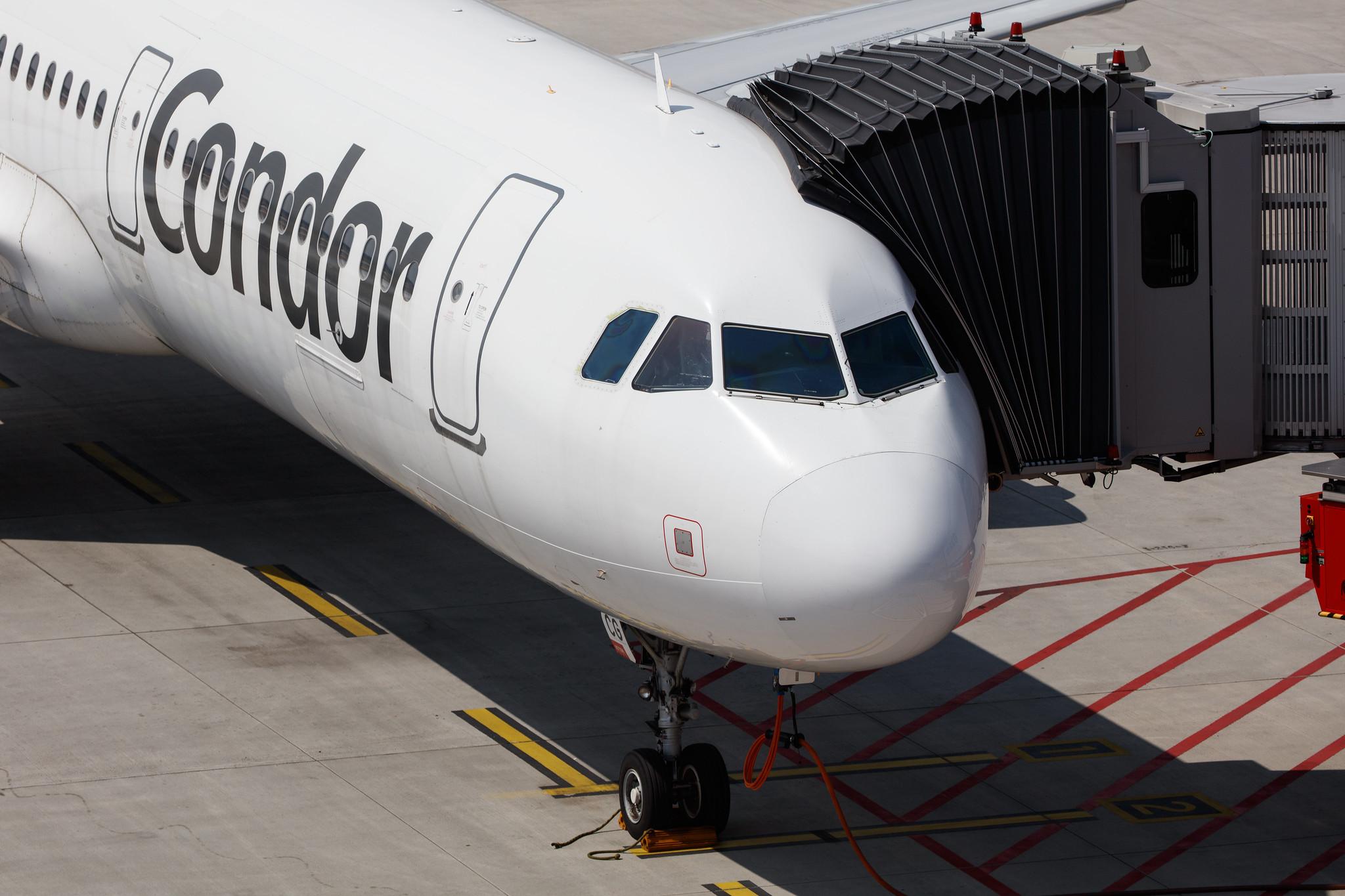 Hamburg Airport: Condor (DE / CFG) |  Airbus A321-211 A321 | D-ATCG | MSN 6005