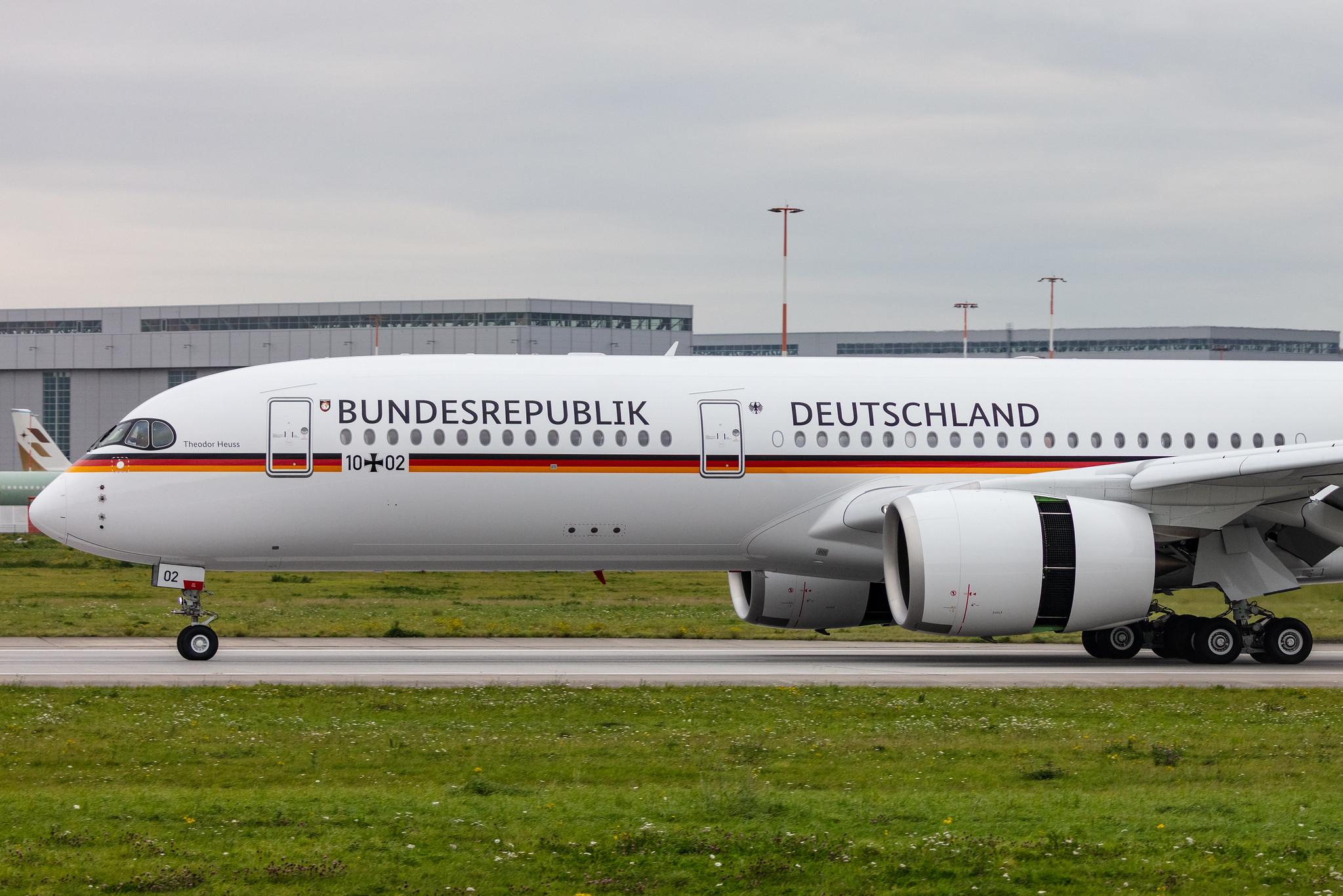 Hamburg Finkenwerder: German Air Force (/ GAF) | Airbus A350-941 (A359)  | F-WJKO | MSN 526