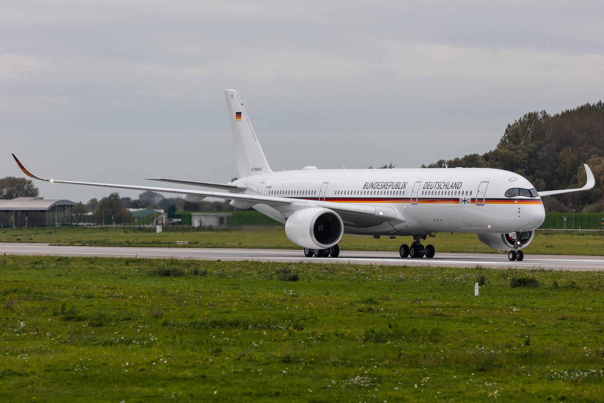 Hamburg Finkenwerder: German Air Force (/ GAF) | Airbus A350-941 (A359)  | F-WJKO | MSN 526