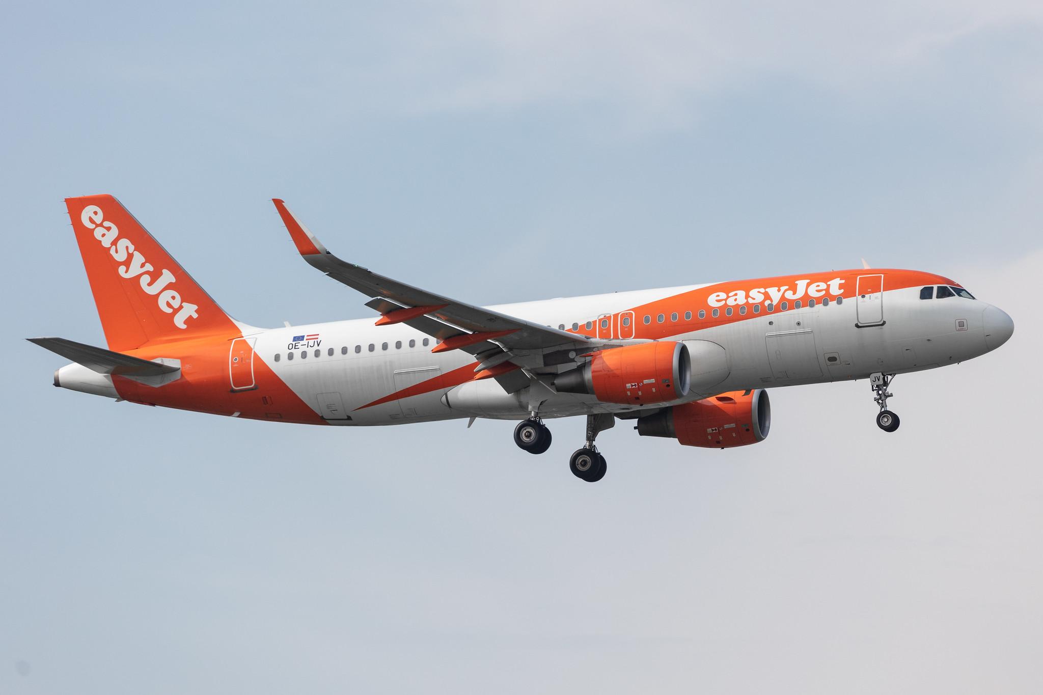 Amsterdam Schiphol: easyJet (U2 / EZY) | Operator: easyJet Europe |  Airbus A320-214 A320 | OE-IJV | MSN 7597