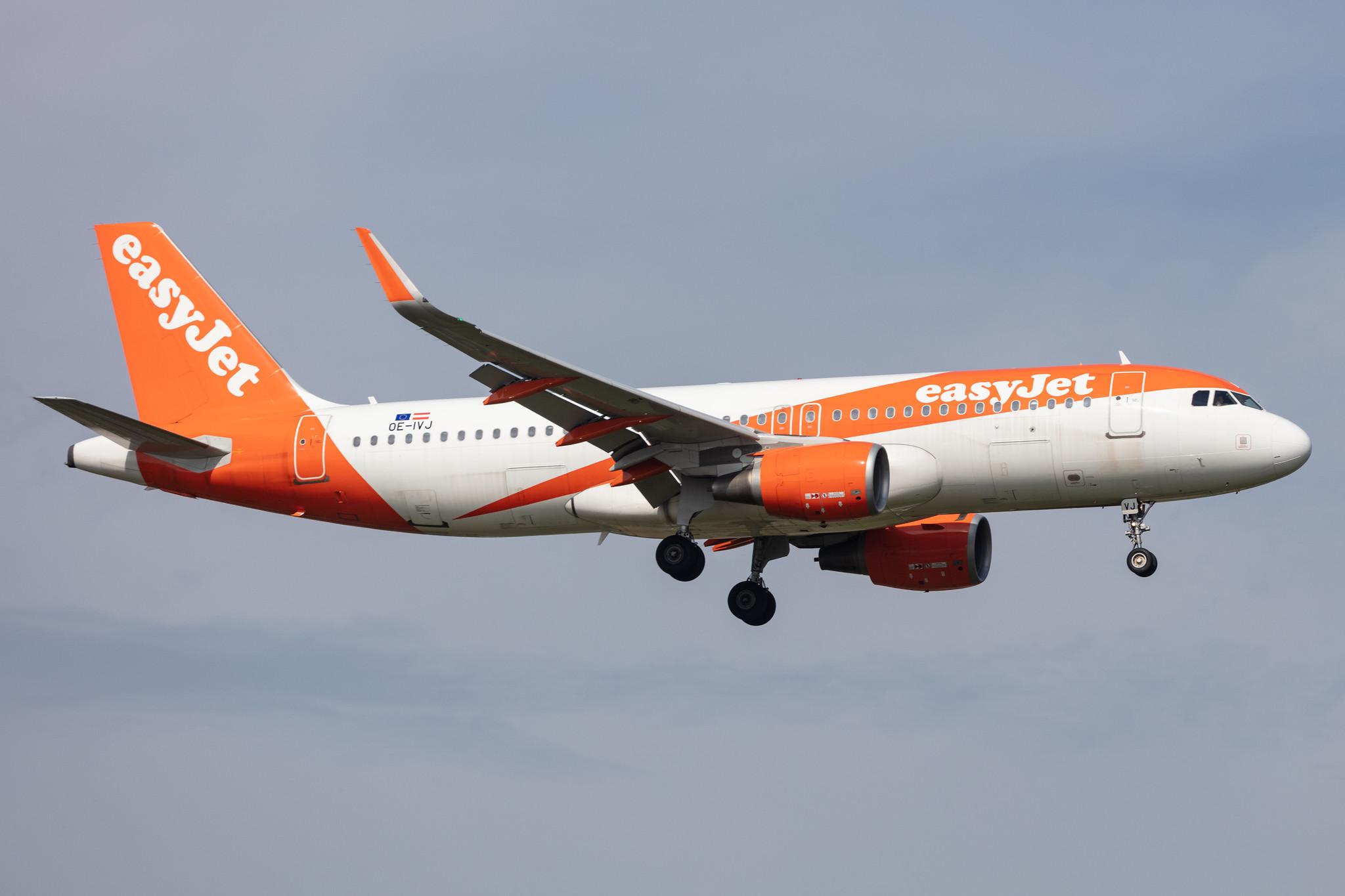 Amsterdam Schiphol: easyJet (U2 / EZY) | Operator: easyJet Europe |  Airbus A320-214 A320 | OE-IVJ | MSN 5688