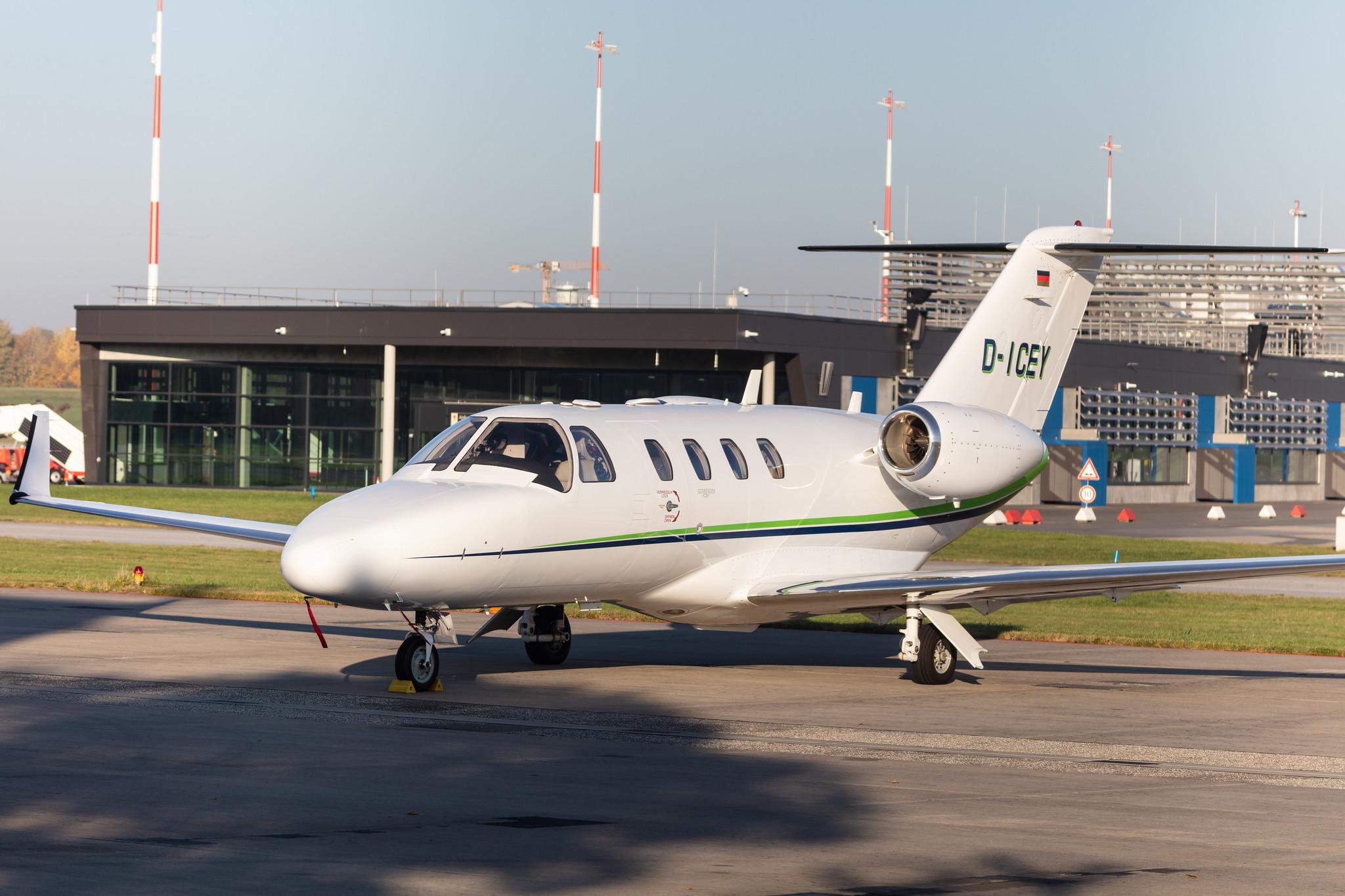 Hamburg Airport: Private owner |  Cessna 525 CitationJet CJ1+ C525 | D-ICEY | MSN 525-0611