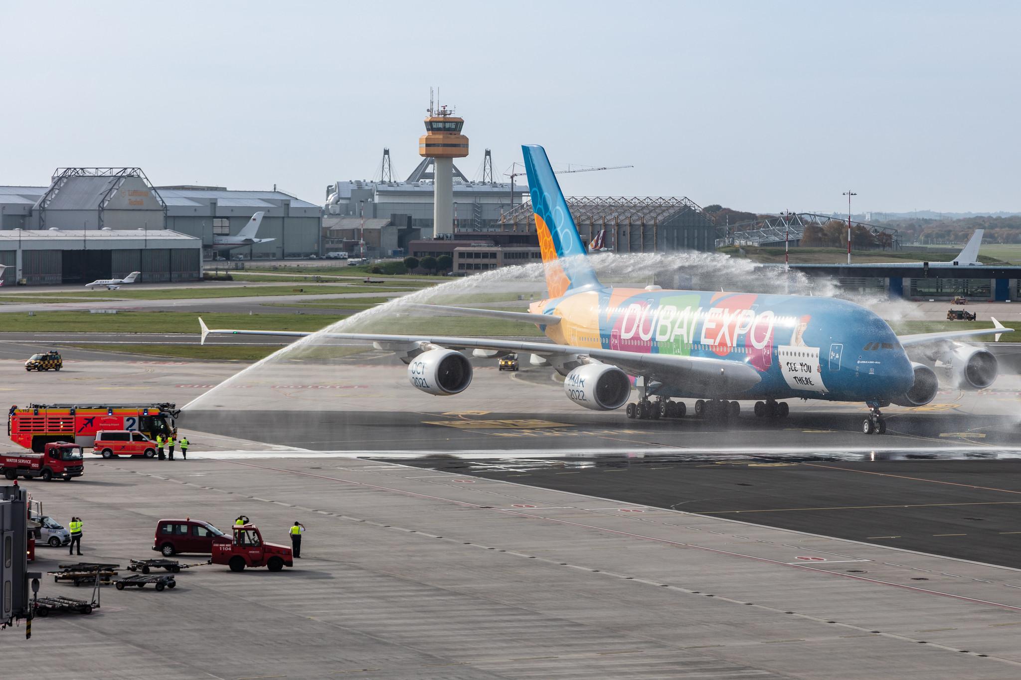 Hamburg Airport: Emirates (EK / UAE) |  Livery: Dubai Expo Livery |  Airbus A380-861 A388 | A6-EEU | MSN 147