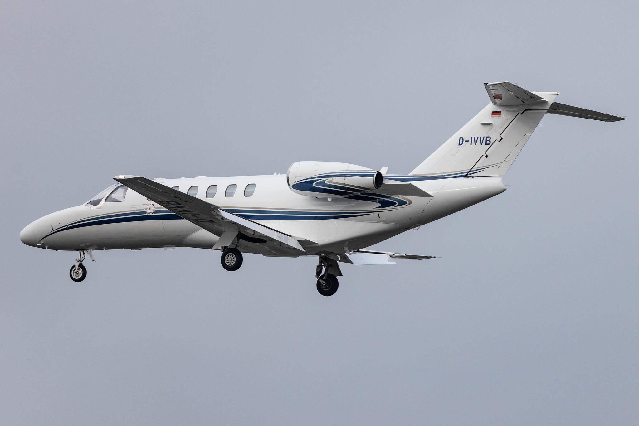 Hamburg Airport: Atlas Air Service (/ ATL) |  Cessna 525A CitationJet CJ2+ C25A | D-IVVB | MSN 525A-0500