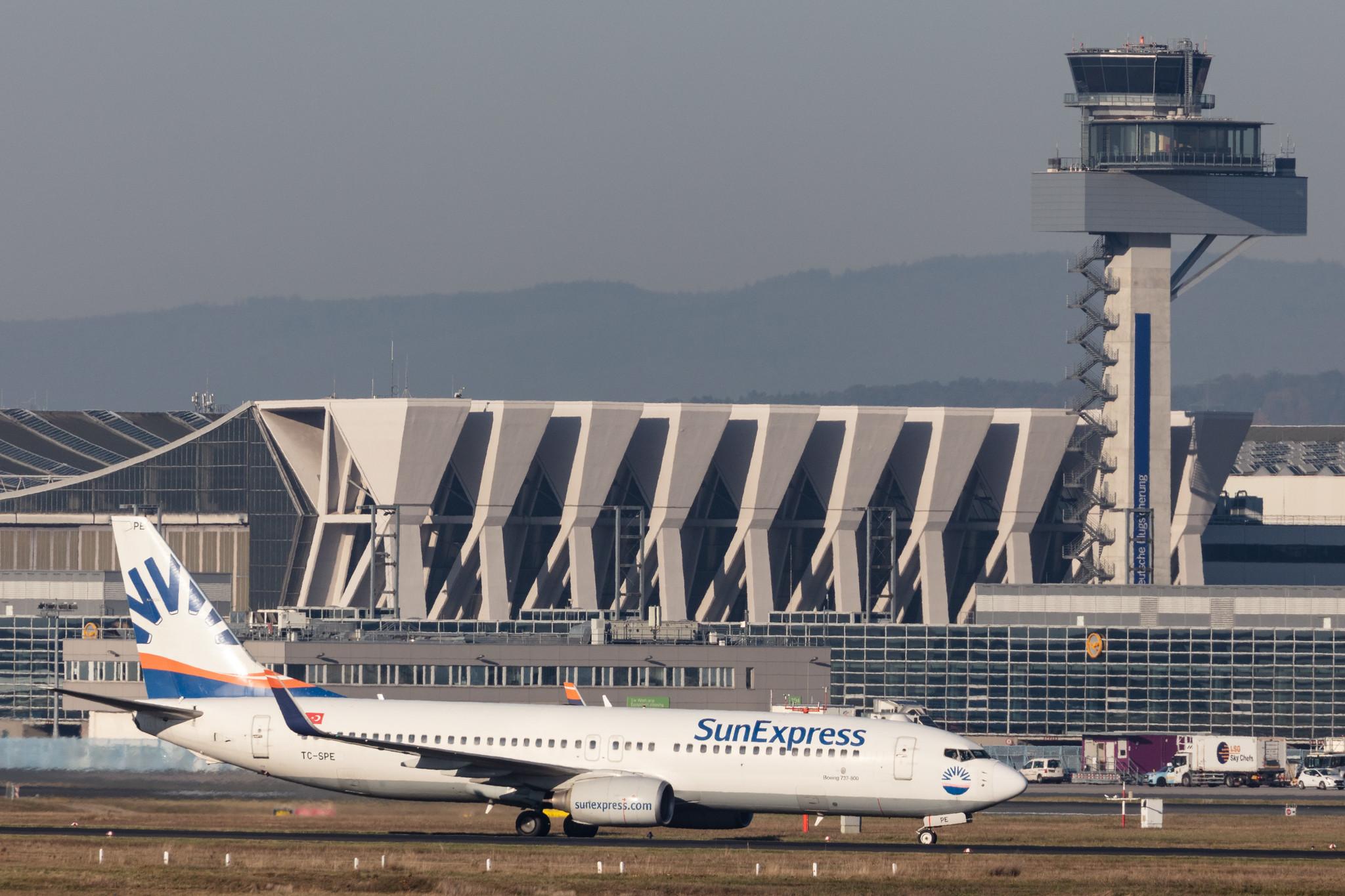 Frankfurt Airport: SunExpress (XQ / SXS) |  Boeing 737-8HC B738 | TC-SPE | MSN 36530
