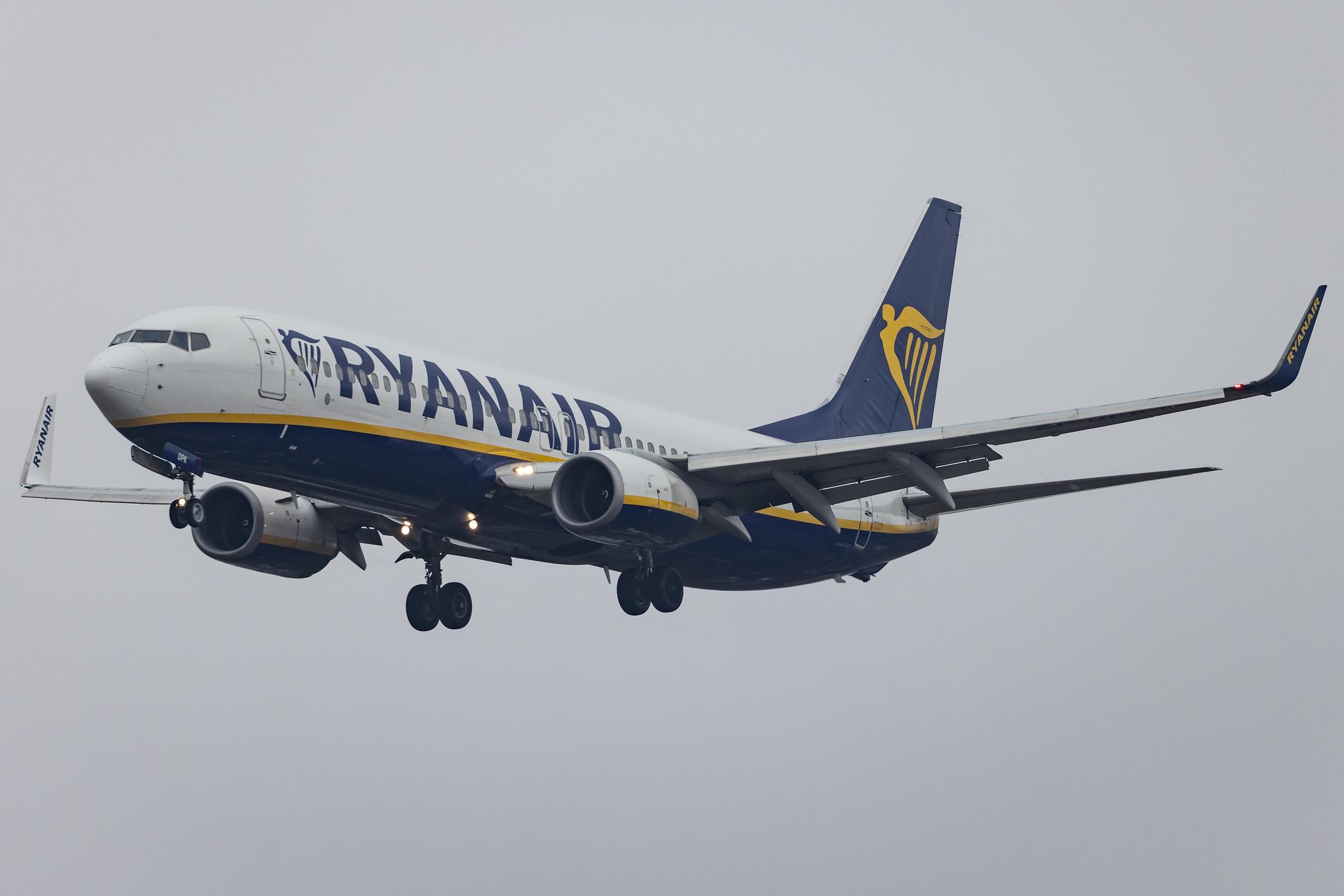 Hamburg Airport: Ryanair (FR / RYR) |  Boeing 737-8AS B738 | EI-DPK | MSN 33610