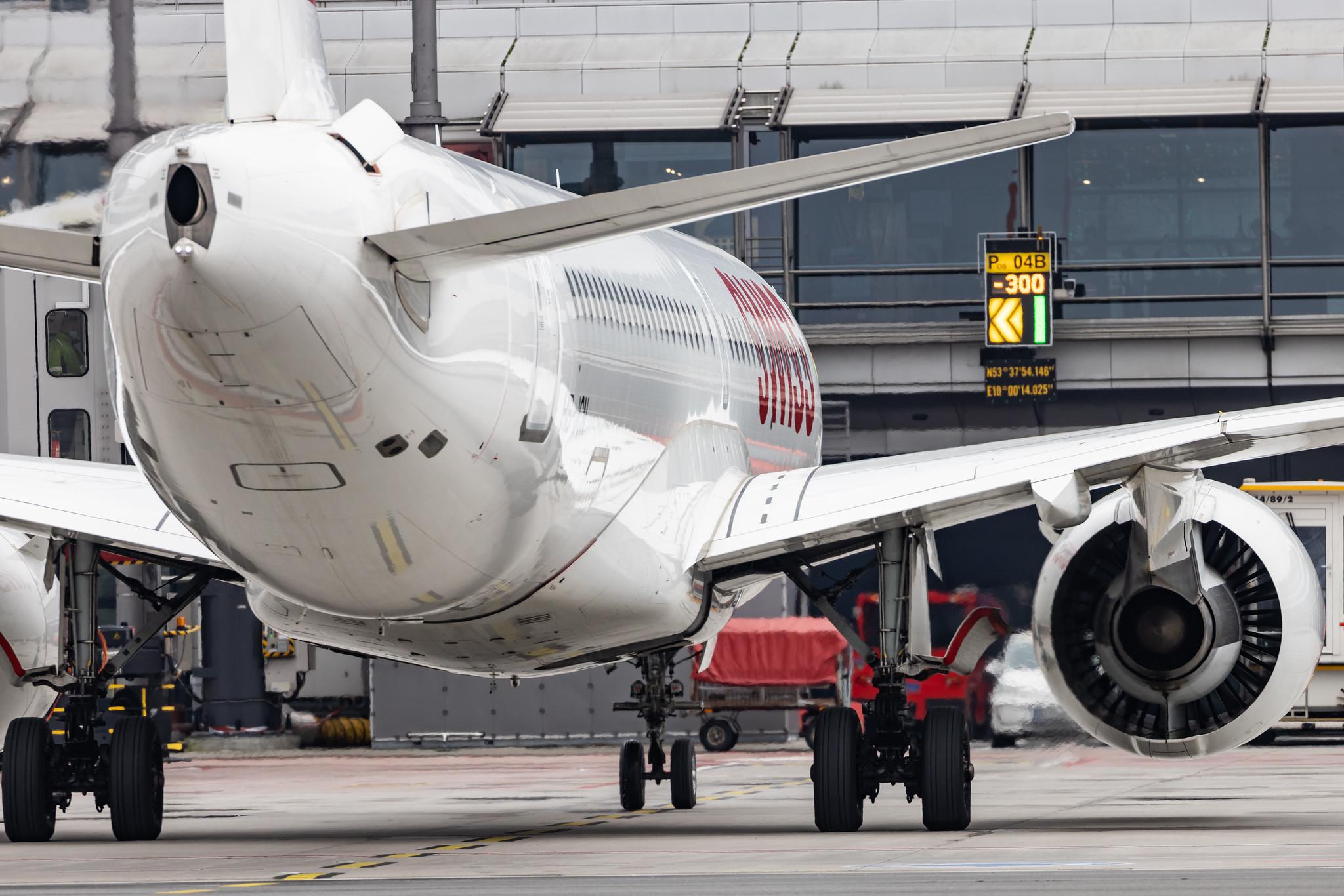 Hamburg Airport: Swiss (LX / SWR) |  Airbus A220-300 BCS3 | HB-JCN | MSN 55032