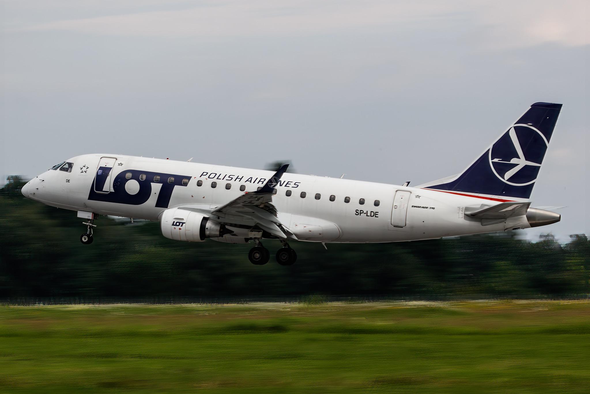 Hamburg Airport: LOT (LO / LOT) |  Embraer E170STD E170 | SP-LDE | MSN 17000029
