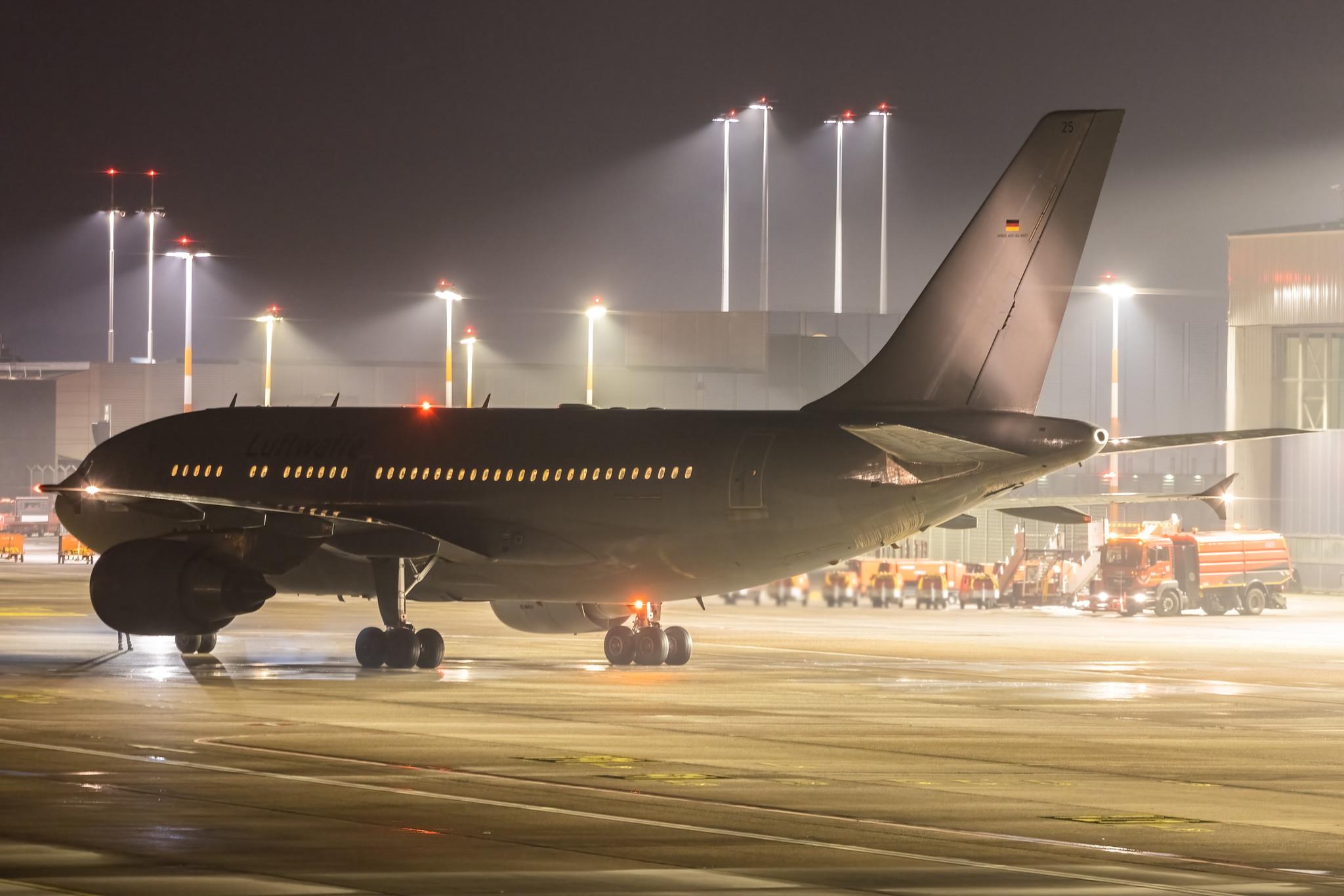 Hamburg Airport:  German Air Force (/ GAF) | Airbus A310-304 MRTT A310 | 10+25 | MSN 484