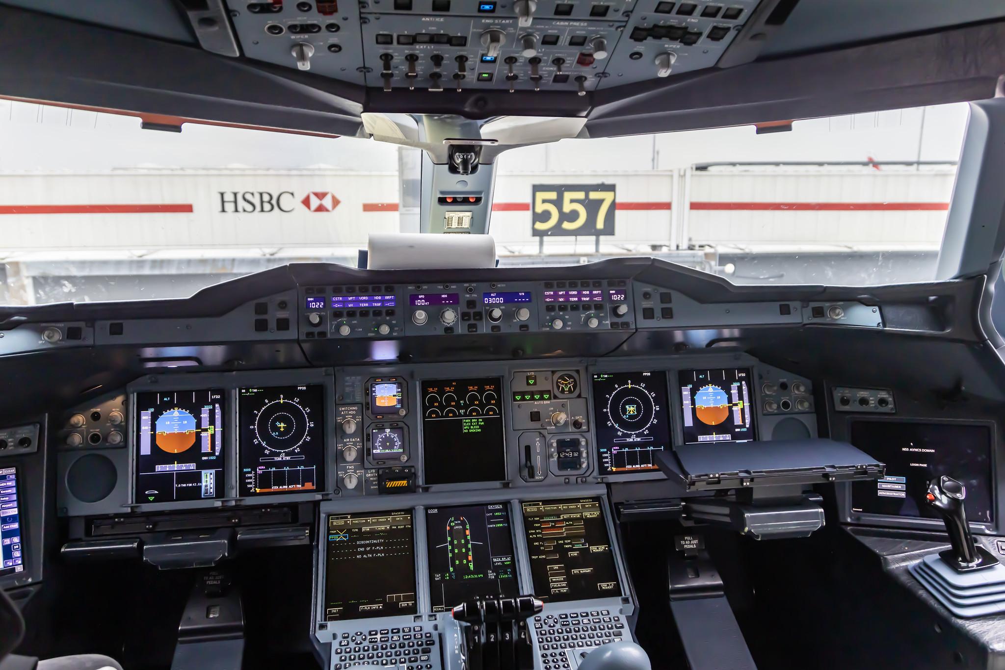 London Heathrow Airport: British Airways (BA / BAW) |  Airbus A380-841 A388 | G-XLEF | MSN 151