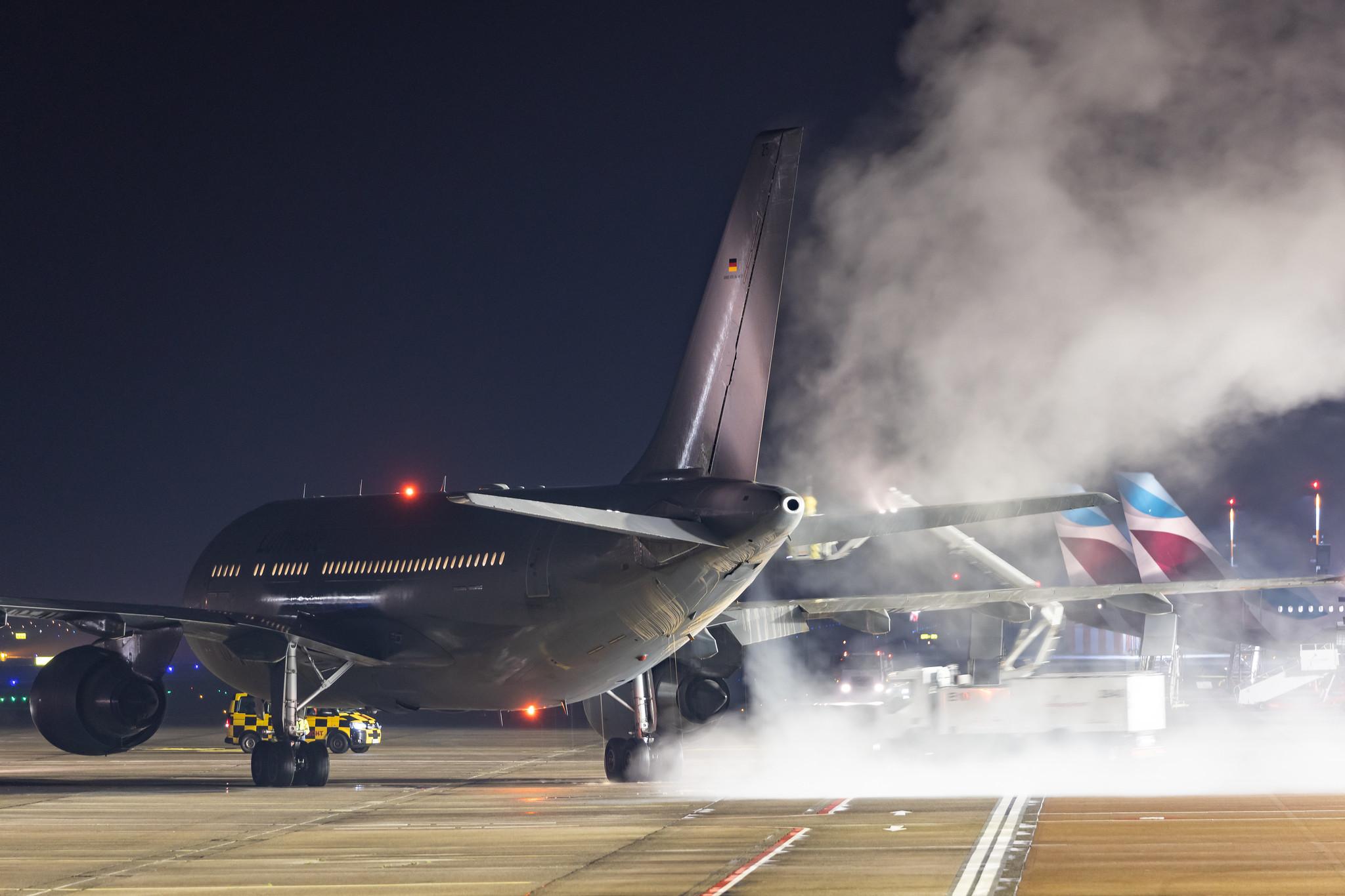 Hamburg Airport:  German Air Force (/ GAF) | Airbus A310-304 MRTT A310 | 10+25 | MSN 484