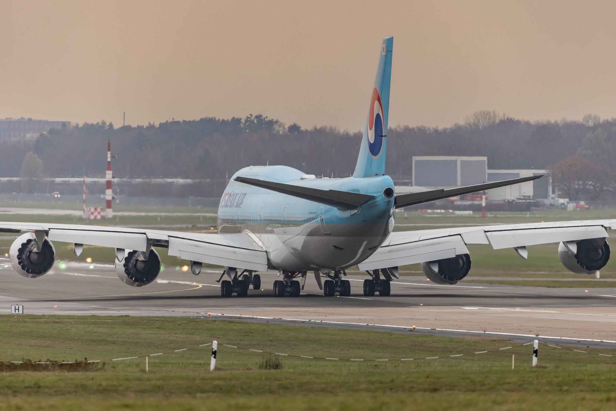 Hamburg Airport: Korean Air (KE / KAL) |  Boeing 747-8B5 B748 | HL7643 | MSN 60410