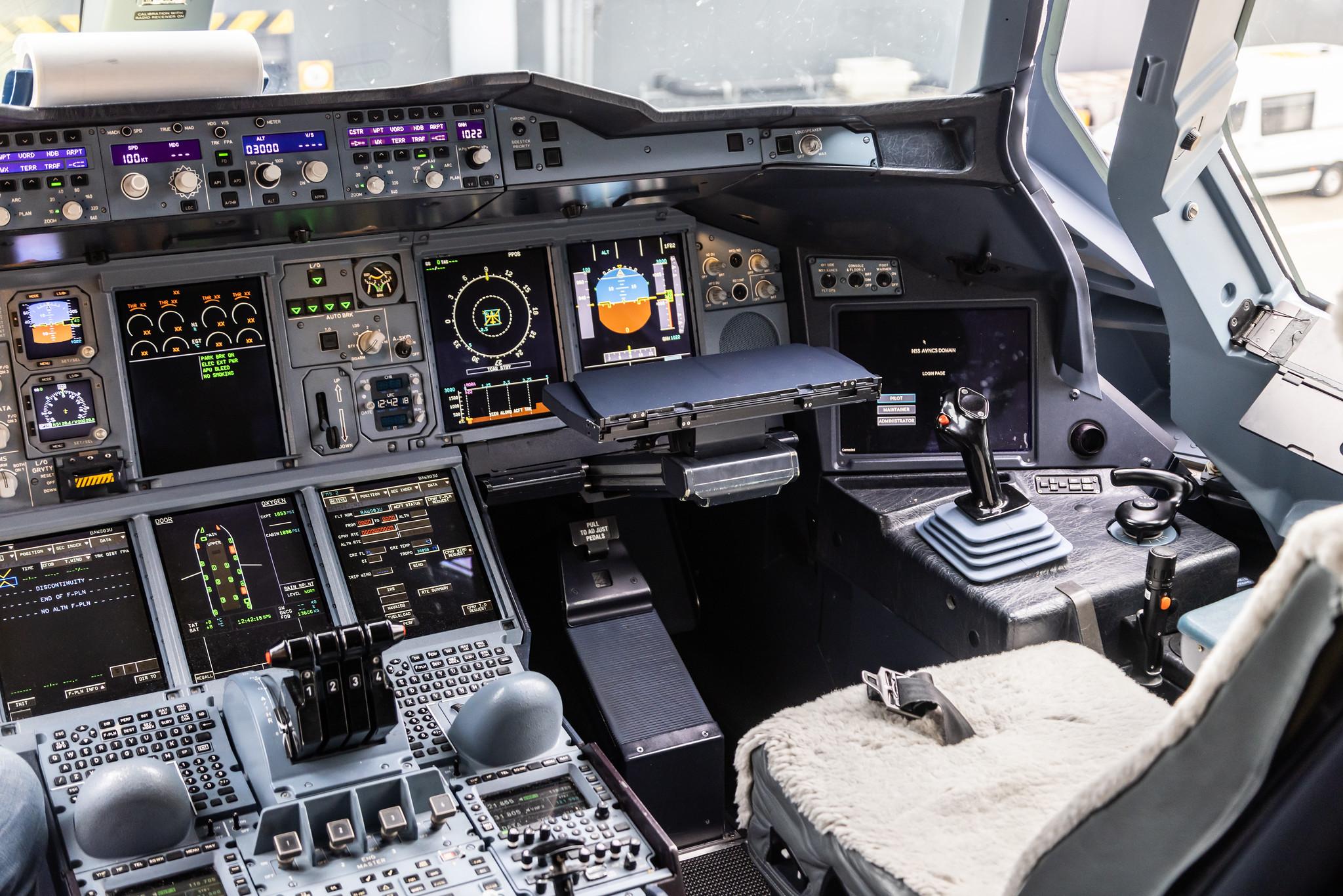 London Heathrow Airport: British Airways (BA / BAW) |  Airbus A380-841 A388 | G-XLEF | MSN 151