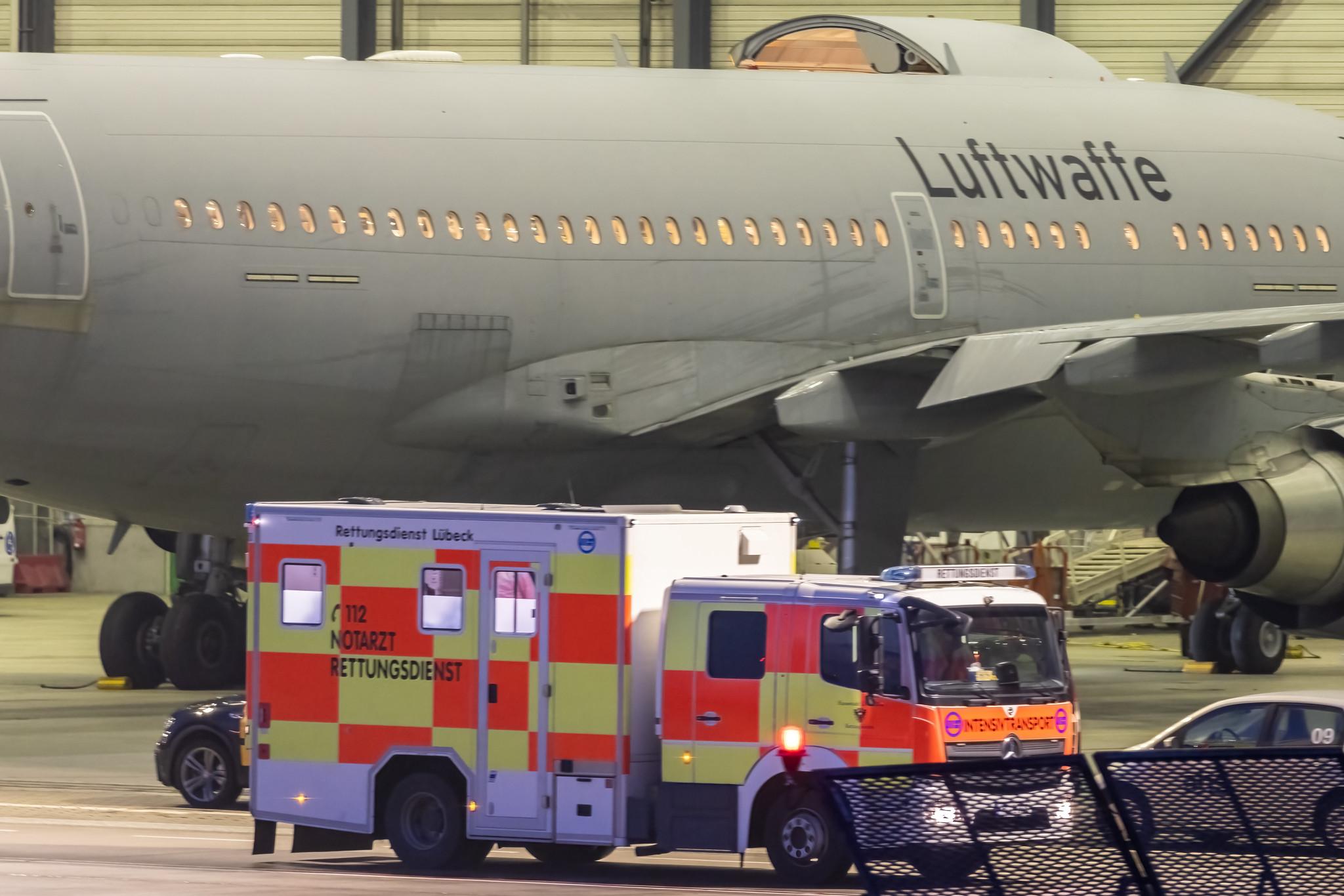 Hamburg Airport:  German Air Force (/ GAF) | Airbus A310-304 MRTT A310 | 10+25 | MSN 484