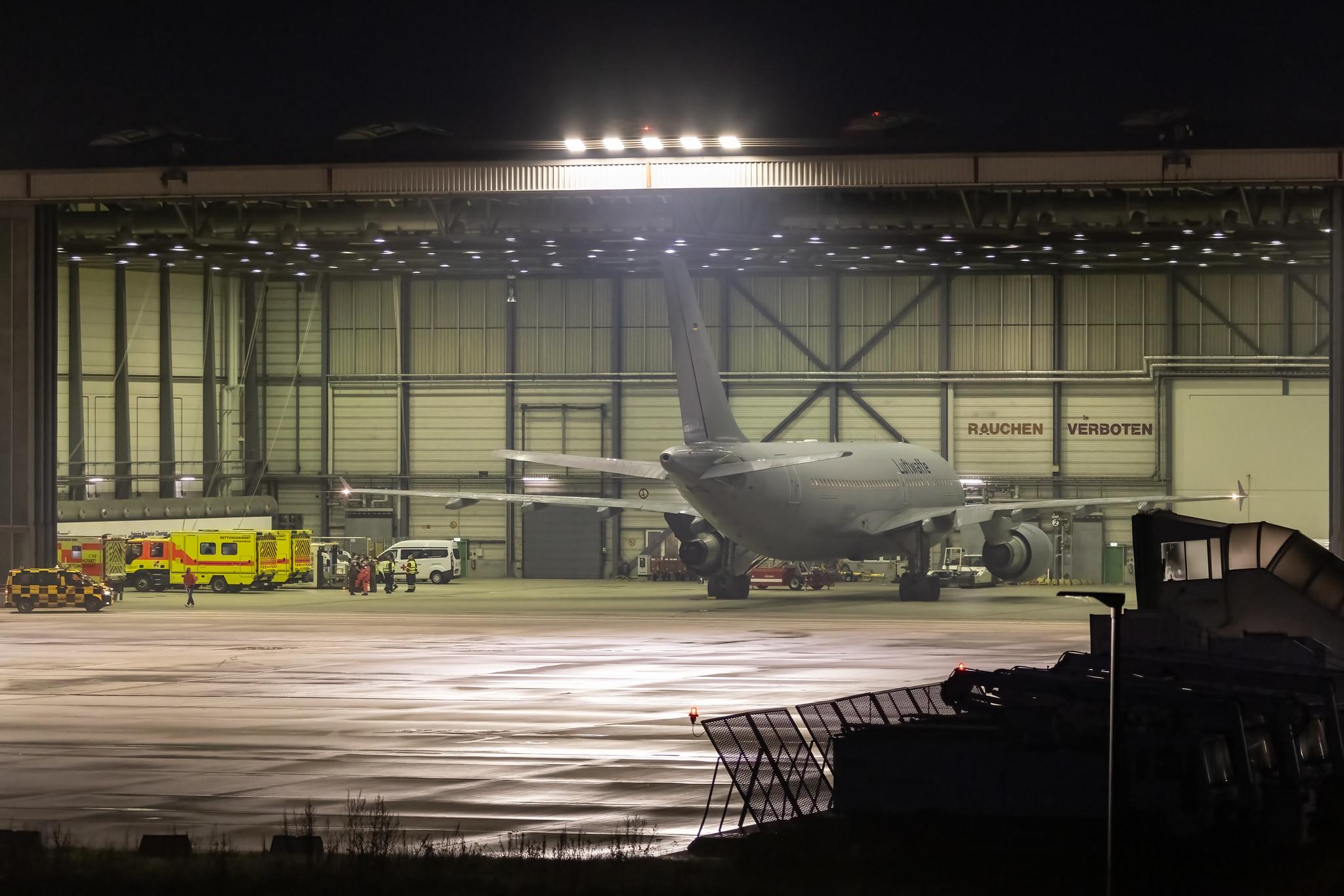 Hamburg Airport:  German Air Force (/ GAF) | Airbus A310-304 MRTT A310 | 10+25 | MSN 484