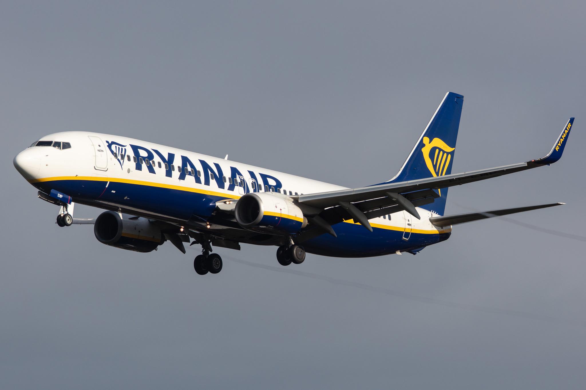 Hamburg Airport: Ryanair (FR / RYR) |  Boeing 737-8AS B738 | EI-EMP | MSN 40285