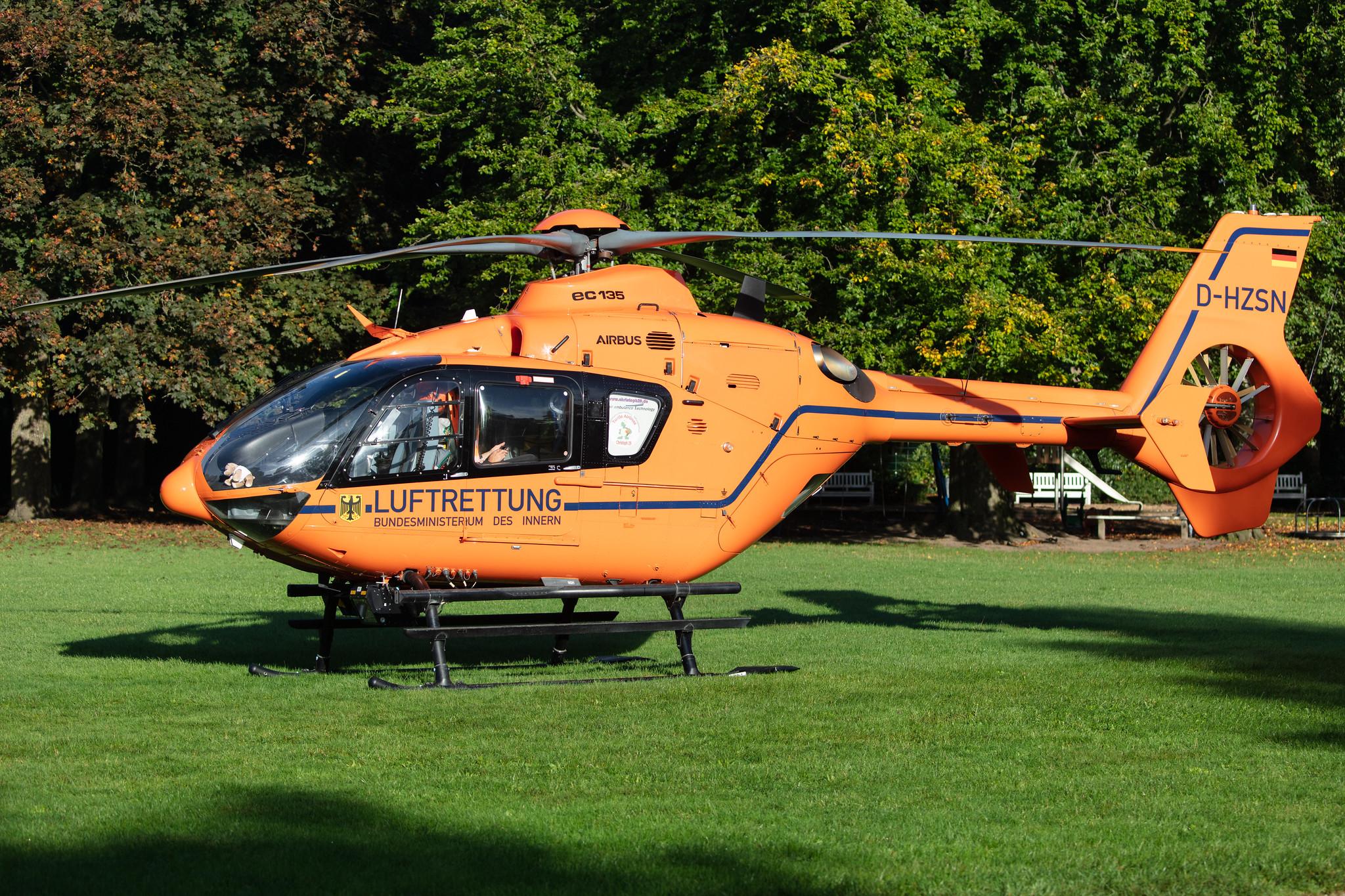 Hamburg Airport: Bundesministerium des Innern (BMI) | Airbus Helicopters H135 EC35 | D-HZSN | MSN 0629