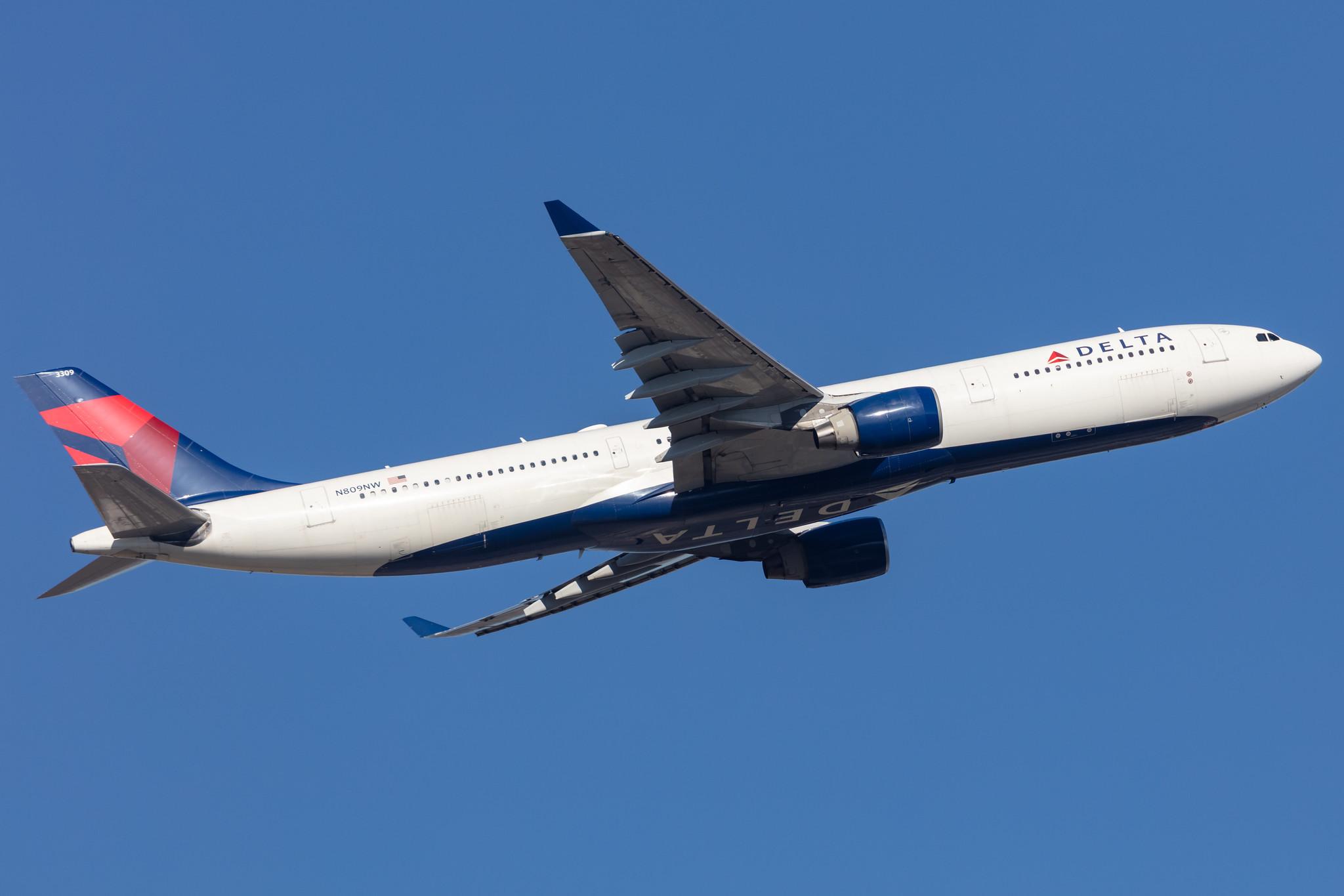 Frankfurt Airport: Delta Air Lines (DL / DAL) |  Airbus A330-323 A333 | N809NW | MSN 0663