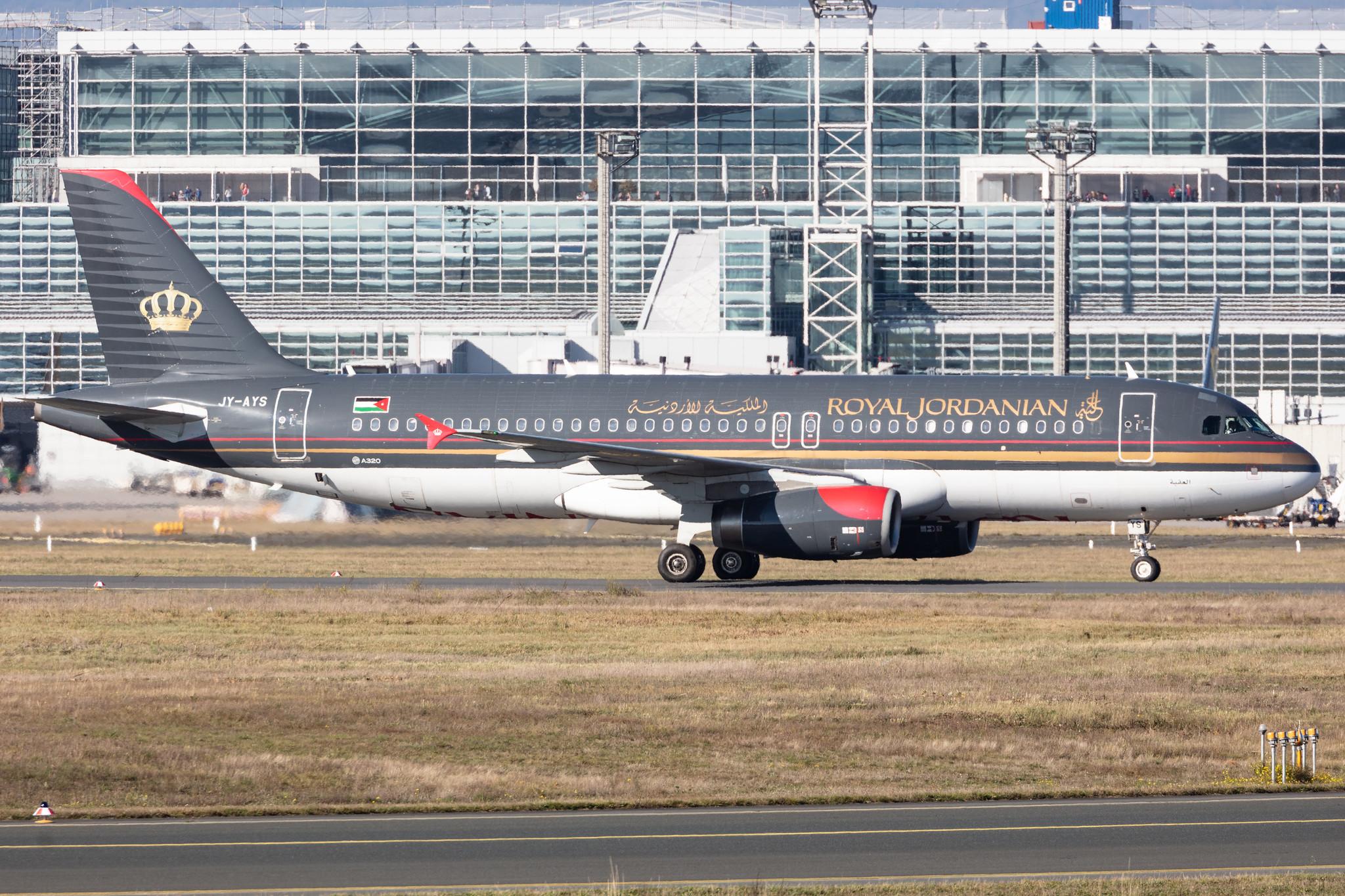 Frankfurt Airport: Royal Jordanian (RJ / RJA) |  Airbus A320-232 A320 | JY-AYS | MSN 4853