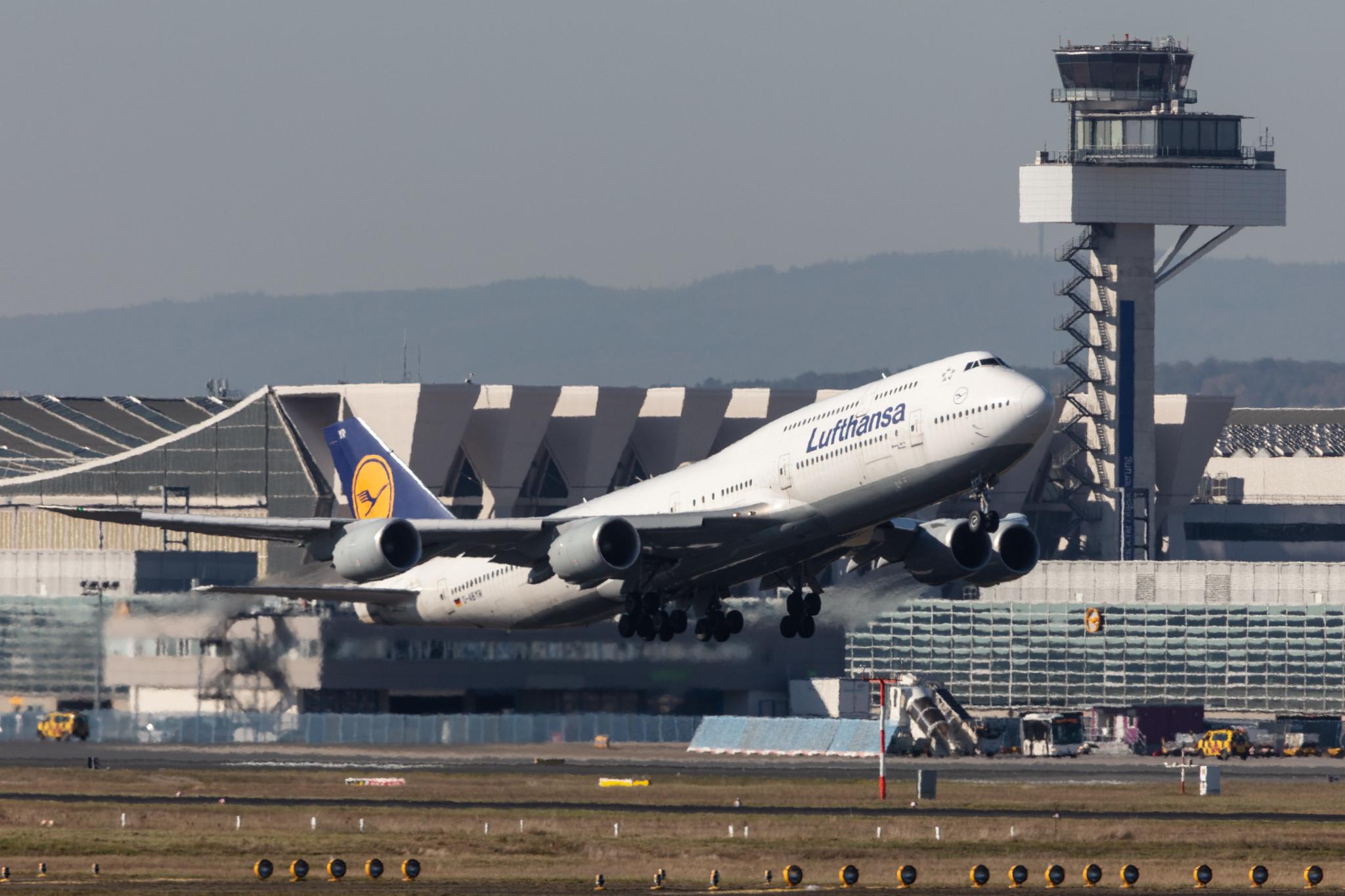 Frankfurt Airport: Lufthansa (LH / DLH) |  Boeing 747-830 B748 | D-ABYR | MSN 37842
