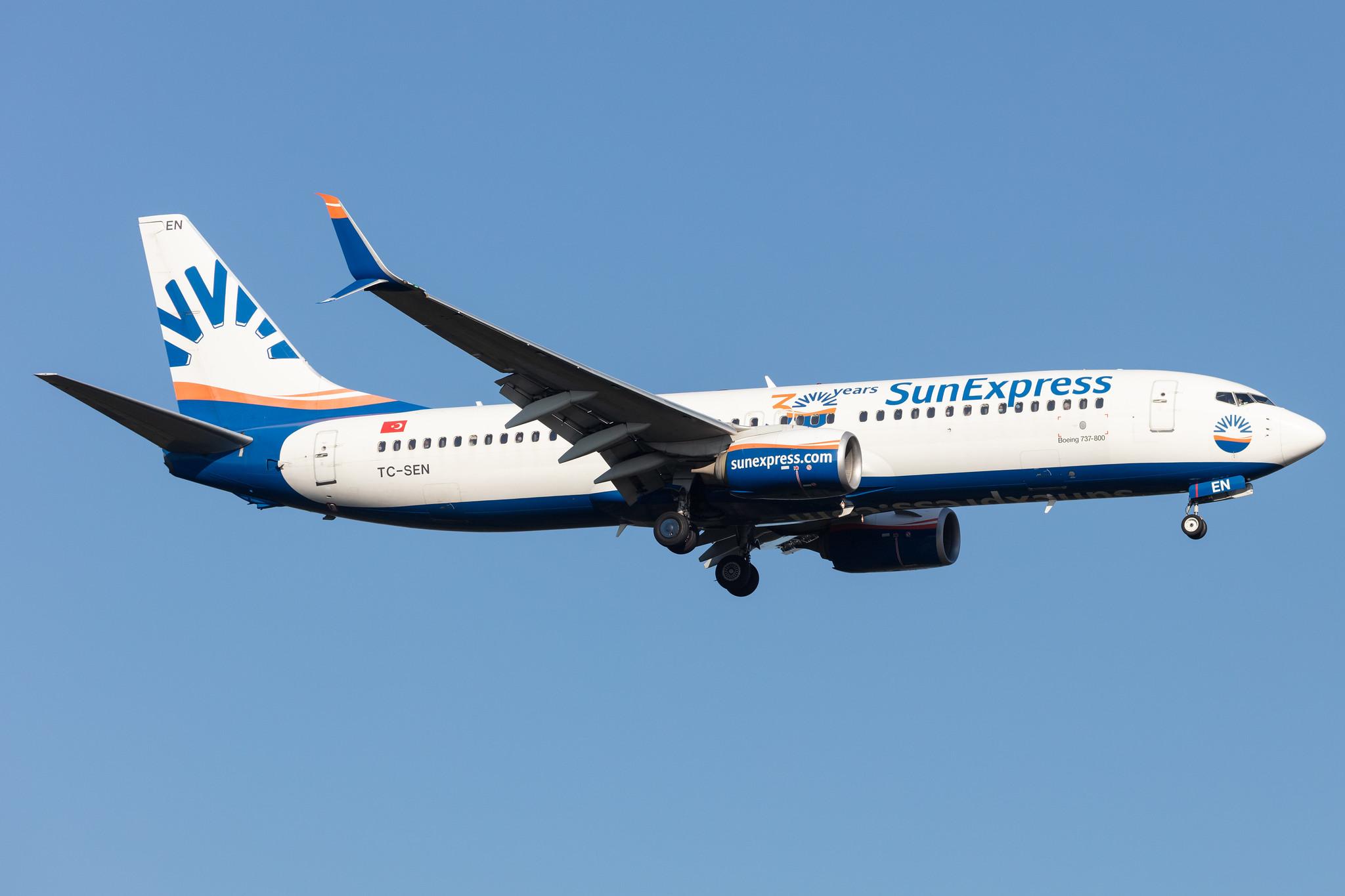 Frankfurt Airport: SunExpress (XQ / SXS) |  Boeing 737-8HC B738 | TC-SEN | MSN 61174