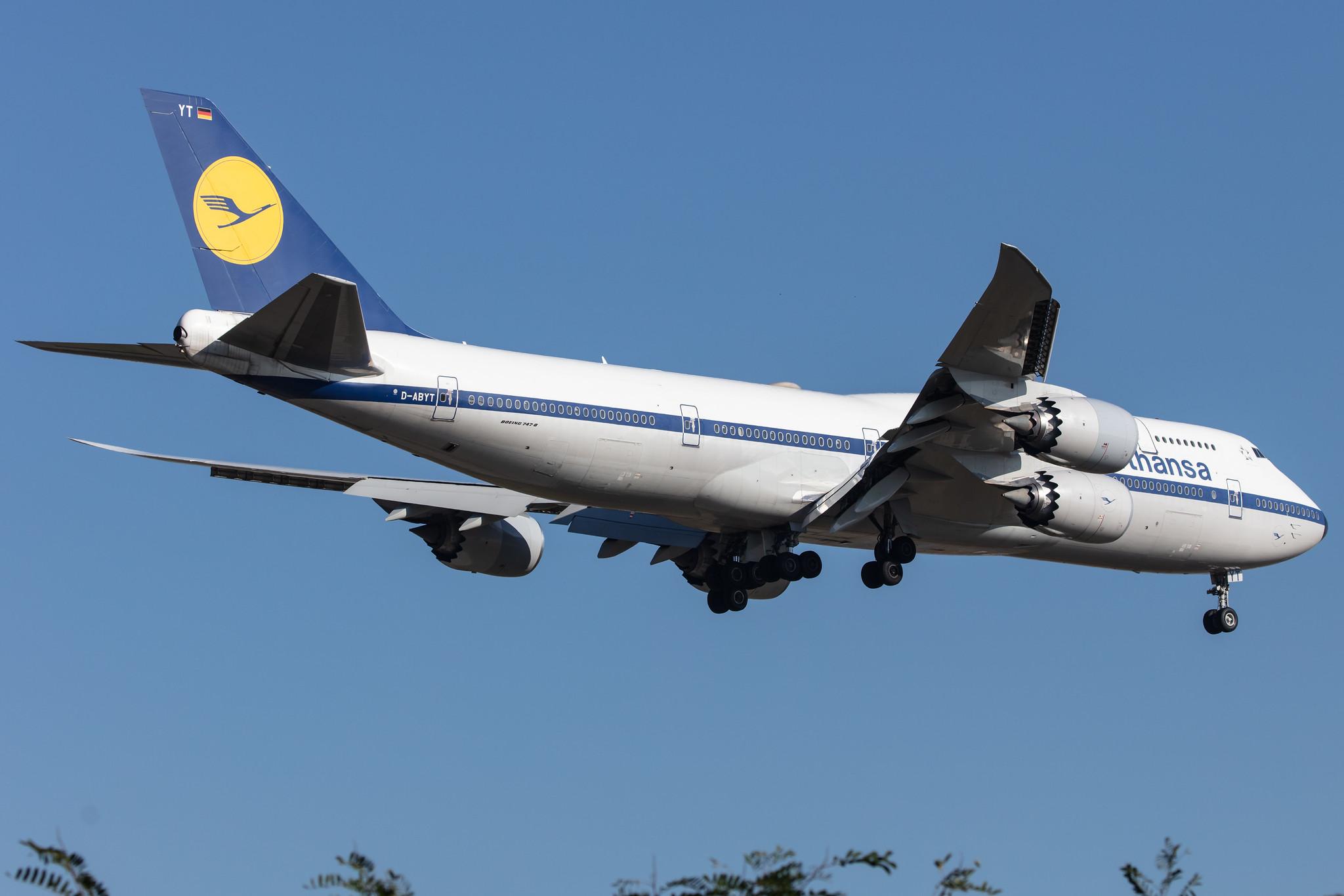 Frankfurt Airport: Lufthansa (LH / DLH) |  Livery: Retro Livery |  Boeing 747-830 B748 | D-ABYT | MSN 37844
